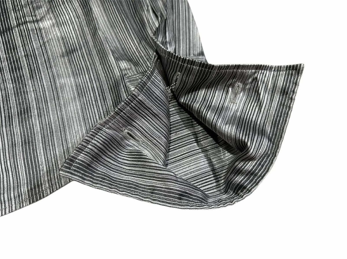 5351 POUR LES HOMMES 🔥Y2K Tornado Mart Shirt Striped Metallic Silver Steampunk Size US M / EU 48-50 / 2 - 9 Thumbnail