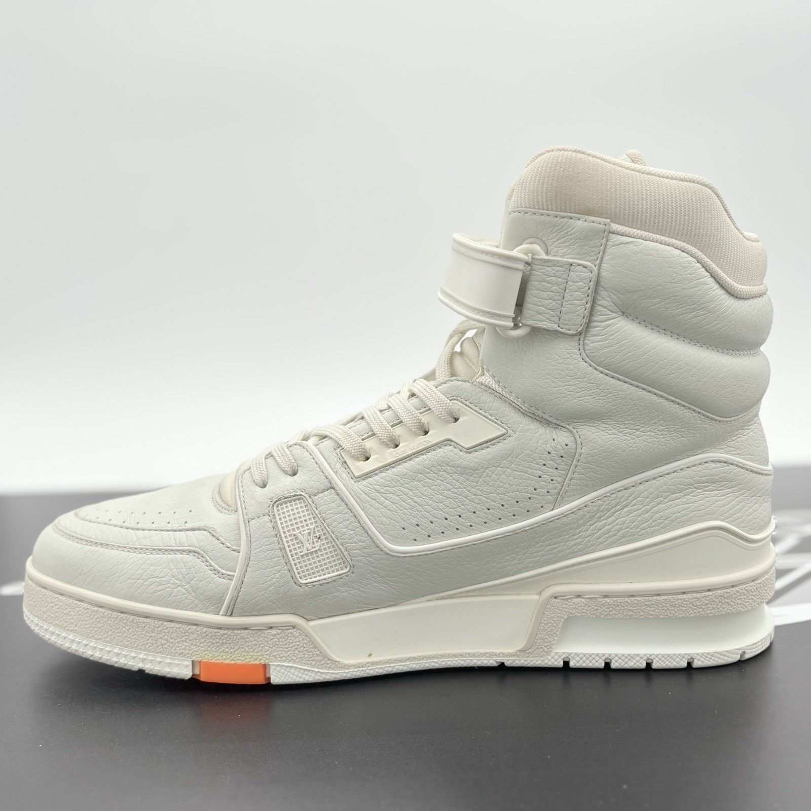Louis Vuitton Louis Vuitton Trainer High Top ' Grey ' | GREAT COND! Size US 11 / EU 44 - 4 Thumbnail