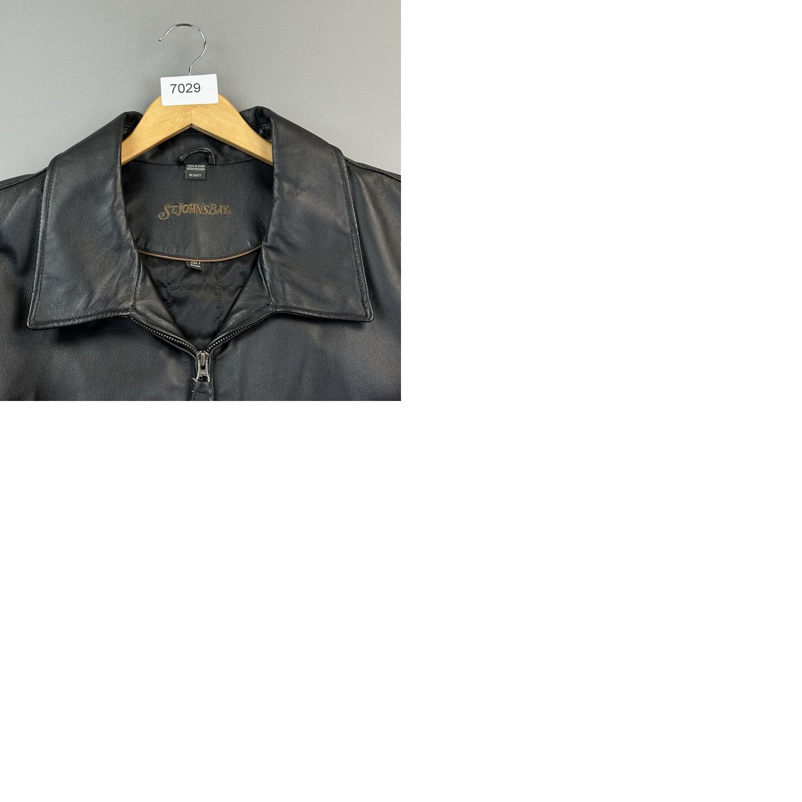Vintage VINTAGE St. Johns Bay Jacket Mens 2XLT Black Genuine Leather Quilt Lined Bomber Jacket Size US XXL / EU 58 / 5 - 10 Thumbnail
