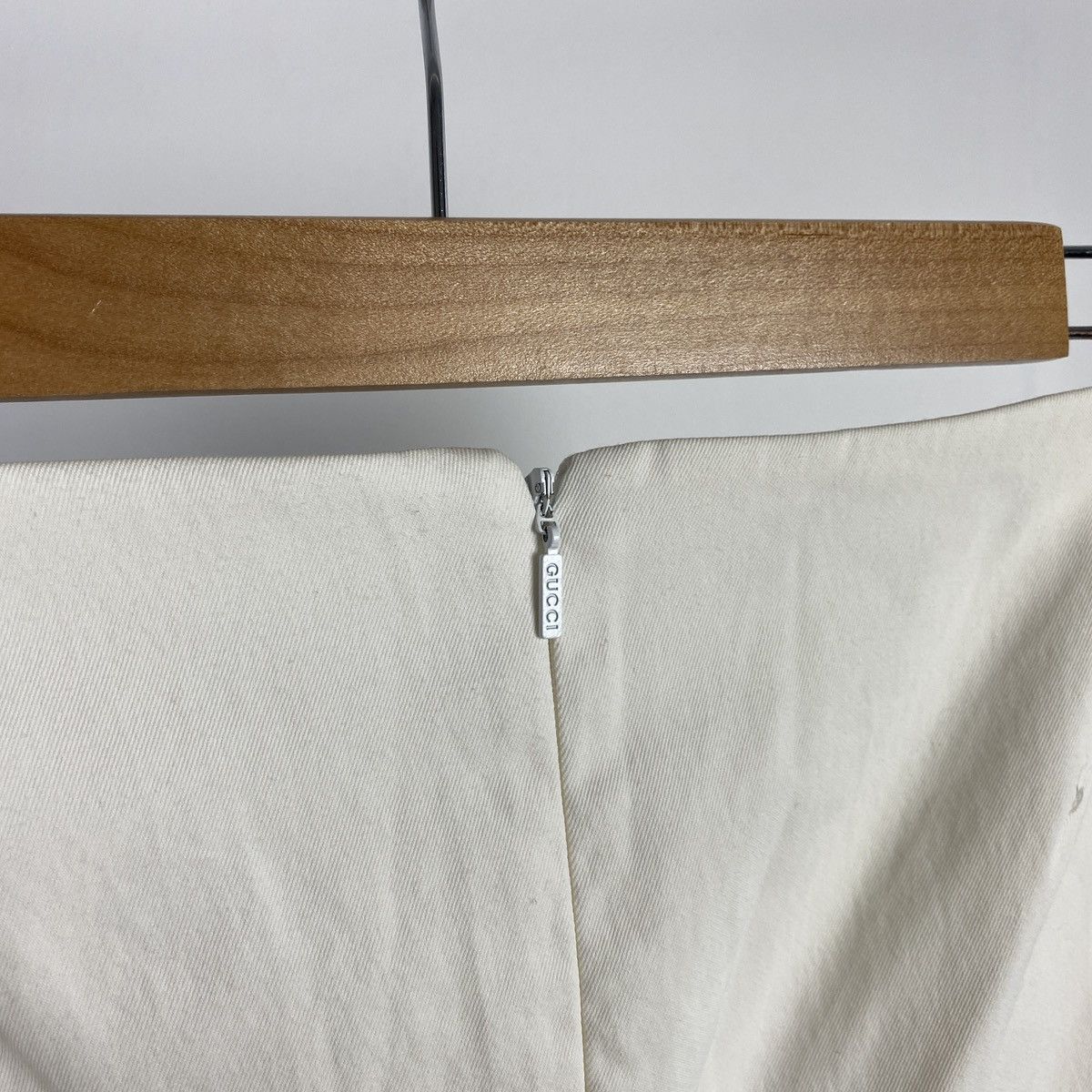 Gucci GUCCI white pencil size 42 Size 28" / US 6 / IT 42 - 3 Thumbnail