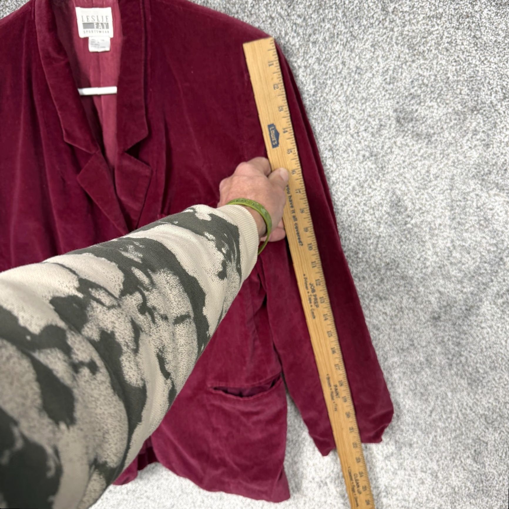 Vintage VINTAGE Leslie Fay Velvet Blazer Women's 8 Red Notch Lapel One-Button 80s 90s Dark Academia Preppy blazer jacket Size M / US 6-8 / IT 42-44 - 3 Thumbnail