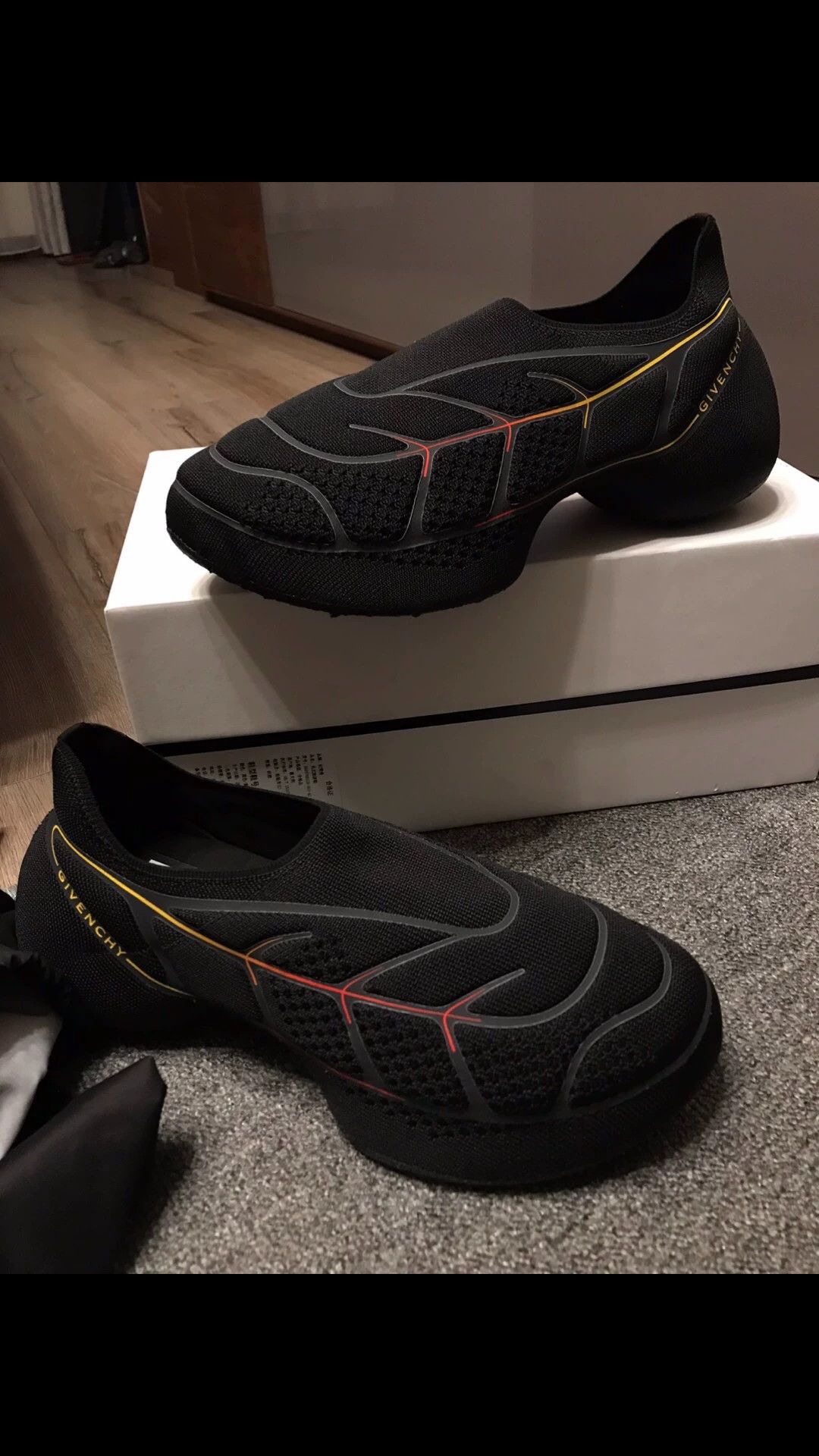 Givenchy Givenchy 42 Sock-like Thick Sole Color Block Sneakers Size US 9 / EU 42 - 6 Thumbnail