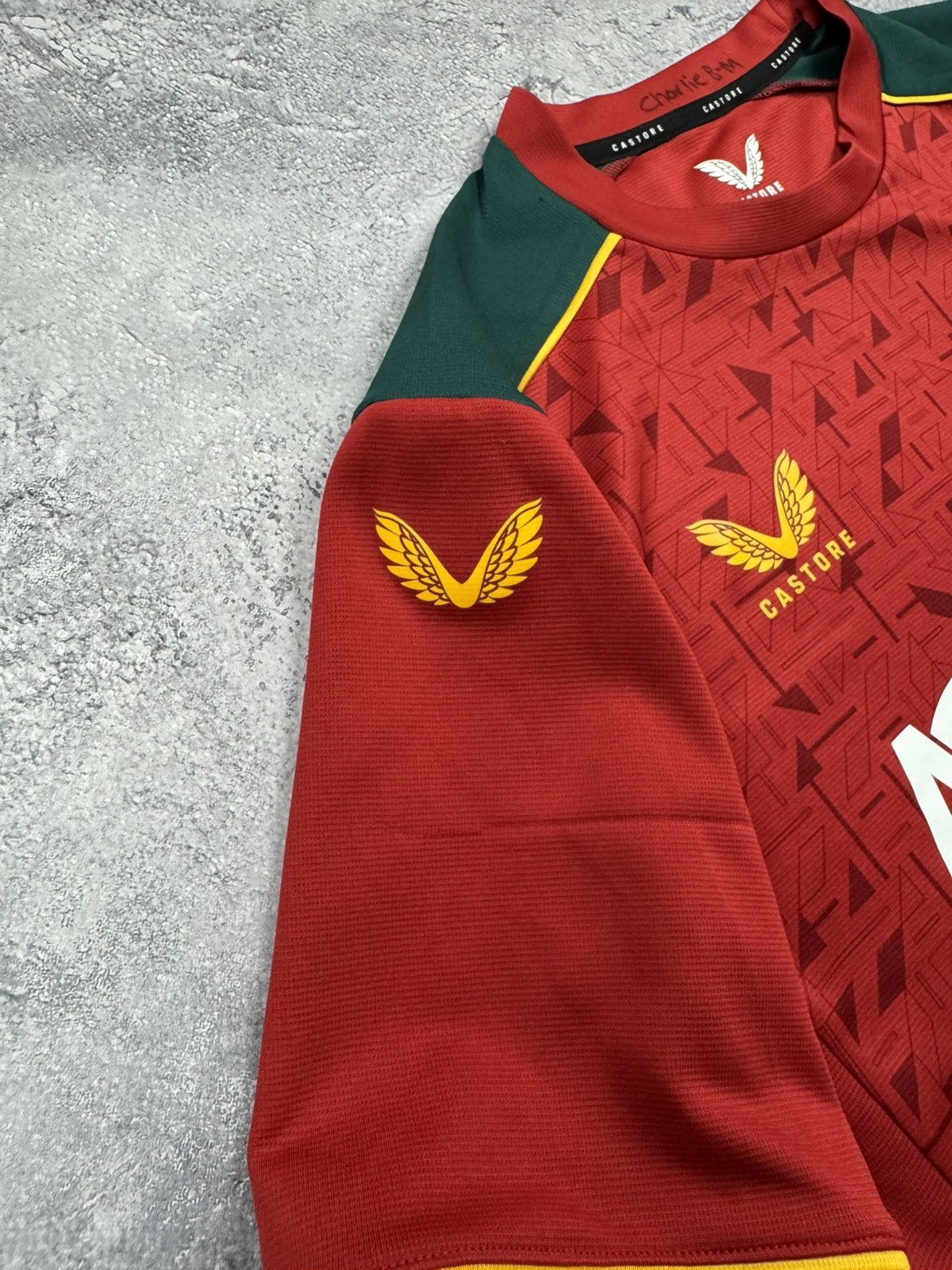 Castore 2023/2024 Castore Wolves Wolverhampton Wanderers Jersey Tee Size US M / EU 48-50 / 2 - 9 Thumbnail