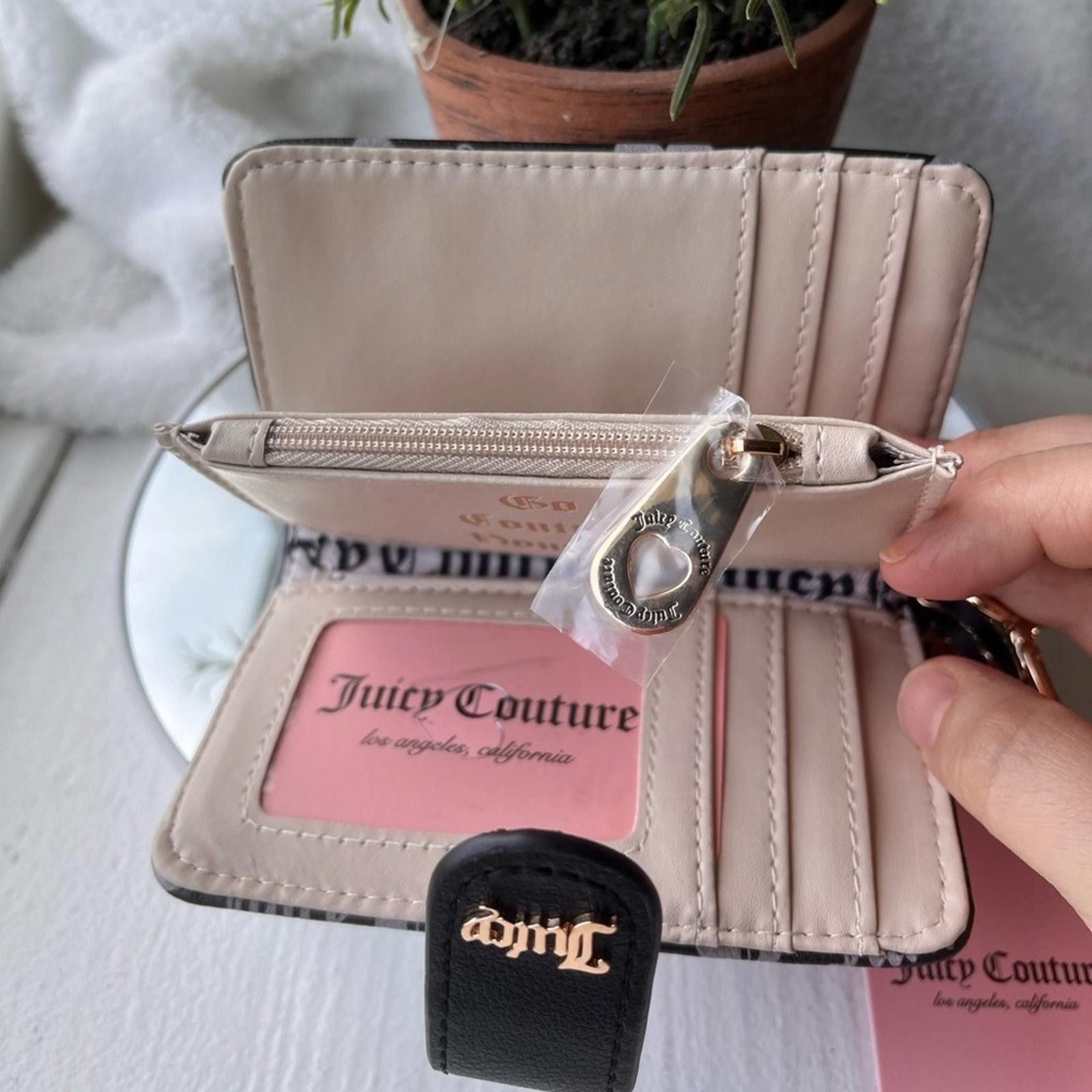 Juicy Couture Jeans Juicy Couture Girls Just Want To Have Fun Wallet NWT Size ONE SIZE - 3 Thumbnail