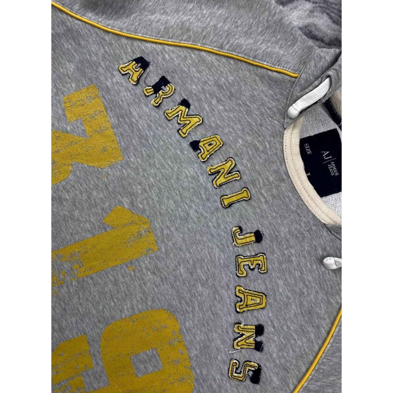 Vintage VINTAGE Armani Jeans Hoodie Big Logo AJ Men Size M Gray Size US M / EU 48-50 / 2 - 3 Thumbnail