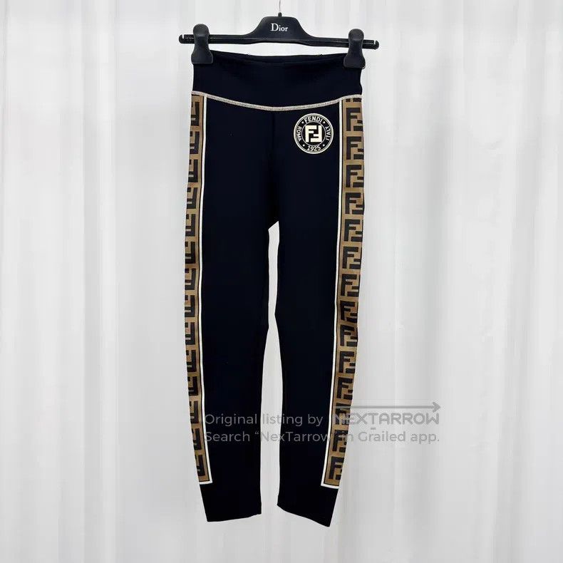 Fendi Fendi Side Monogrammed Stripe Yoga Pants Size 25" / US 0 / IT 36 - 1 Thumbnail