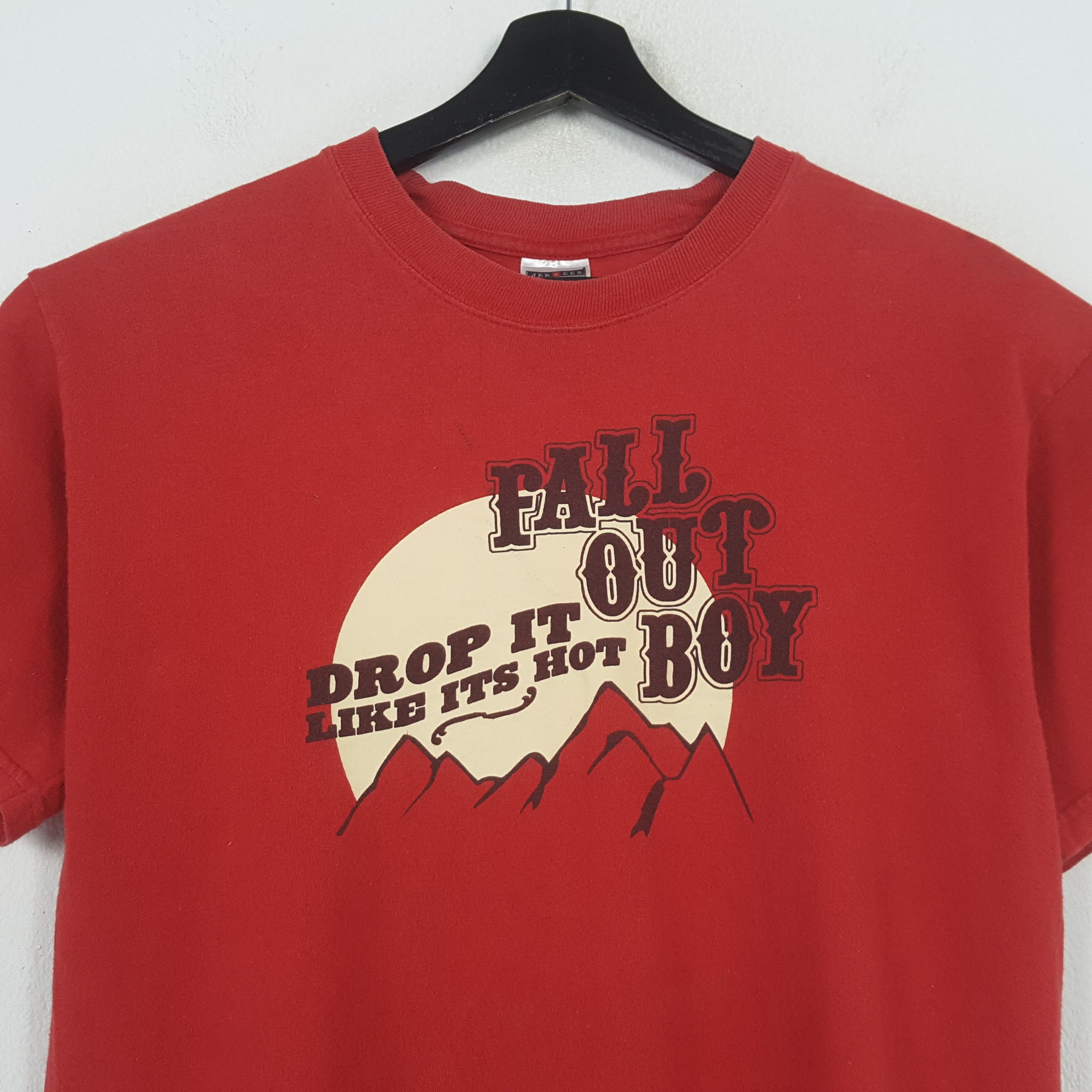 Band Tees FALL OUT BOY Rock Band Music Tshirt 31 Size US M / EU 48-50 / 2 - 2 Thumbnail