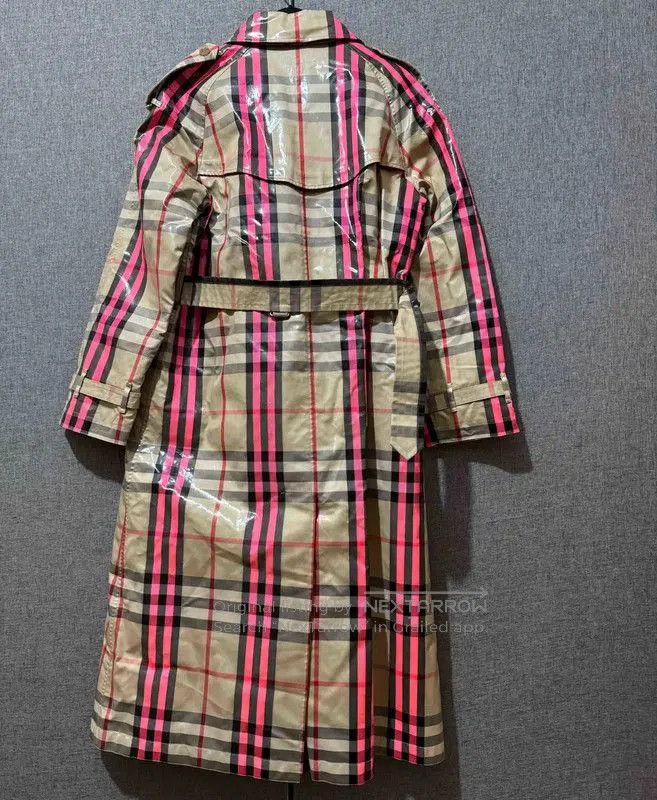 Burberry Burberry Women's Colorful Cotton Logo Trench Coat. Size M / US 6-8 / IT 42-44 - 2 Thumbnail