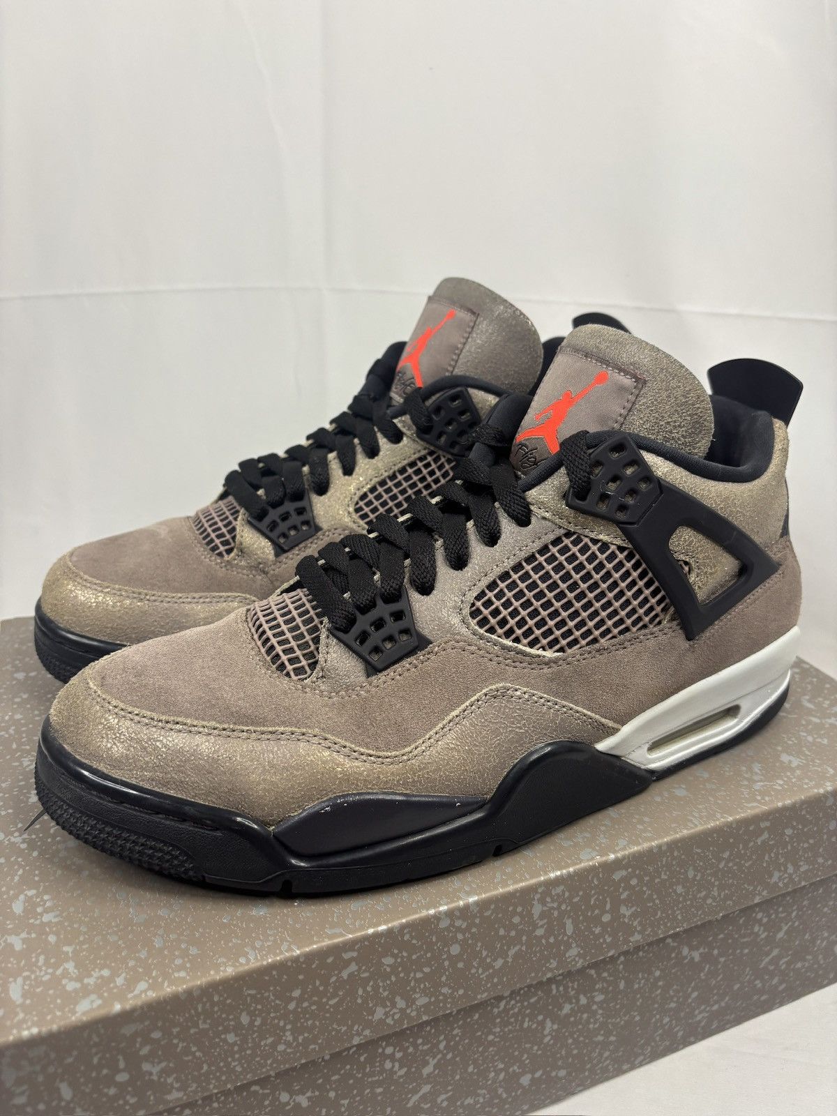 Nike Size 11 - Jordan 4 Retro Mid Taupe Haze - OG ALL!!! Size US 11 / EU 44 - 3 Thumbnail