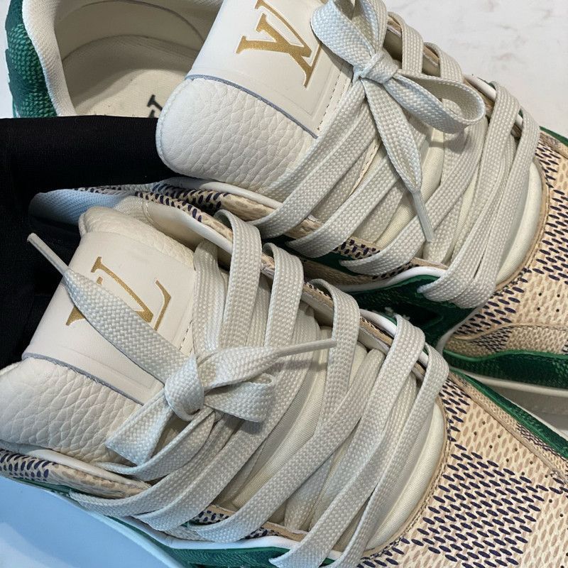 Louis Vuitton Louis Vuitton Low Top Trainer Sneakers in White and Green - Size US 7.5 / EU 40-41 - 5 Thumbnail
