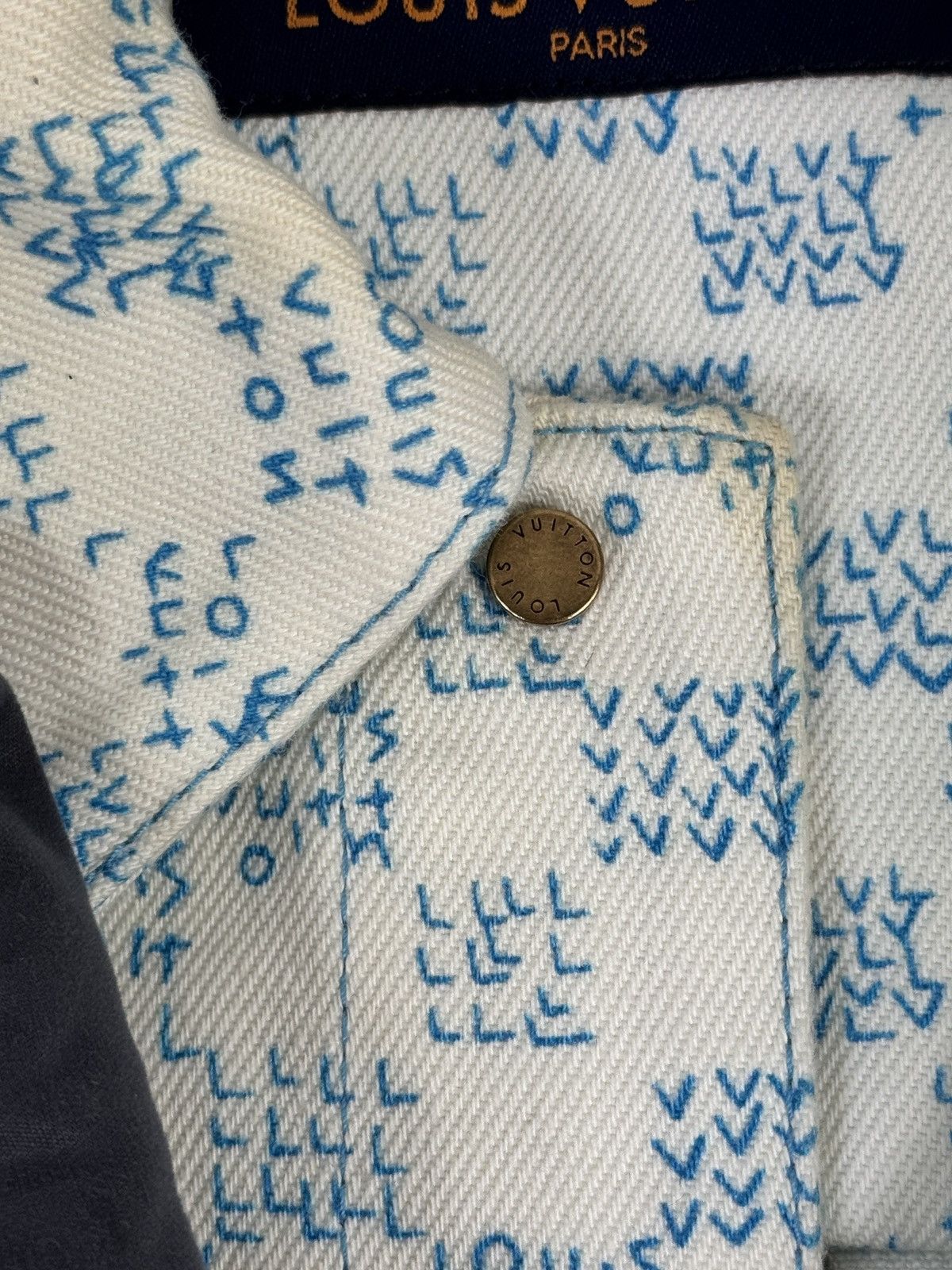 Louis Vuitton LANDSCAPE SHORT SLEEVE DENIM OVER SHIRT SS23 Size US XL / EU 56 / 4 - 8 Thumbnail