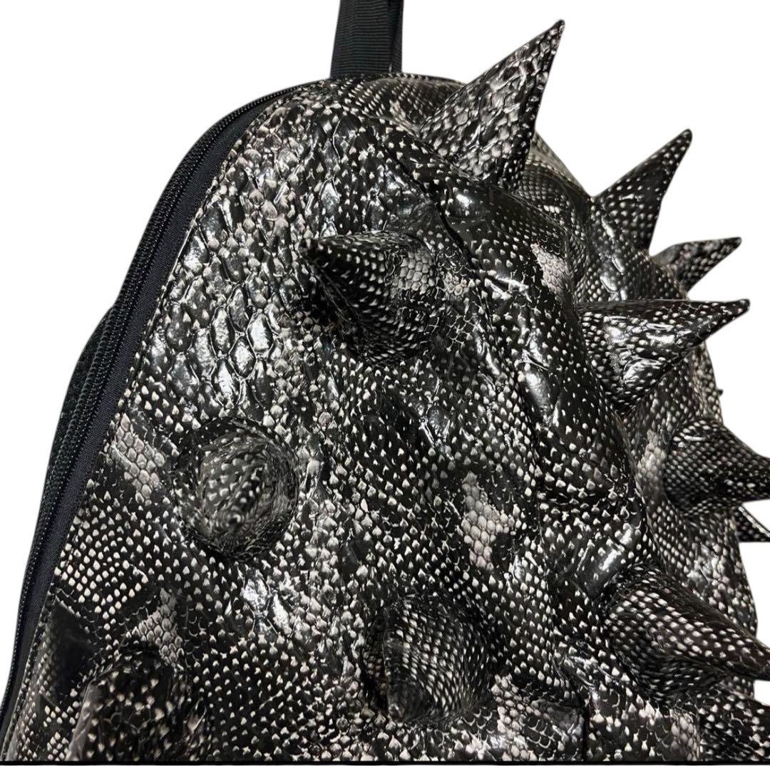 Japanese Brand Spiky bag backpack snake print python print unique Size ONE SIZE - 4 Thumbnail