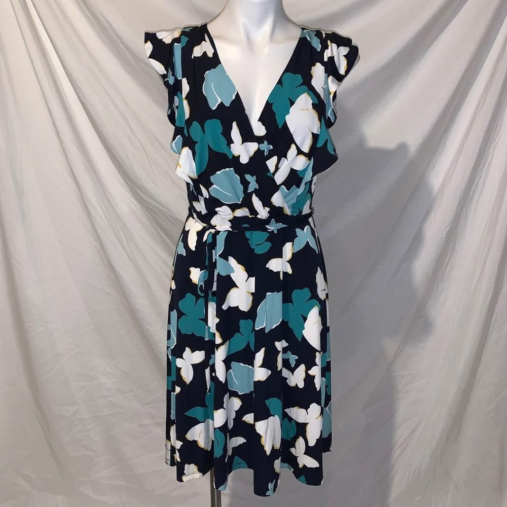 Ann Taylor Ann Taylor Factory Wrap Butterfly Floral Dress, 4 Size M / US 6-8 / IT 42-44 - 1 Thumbnail