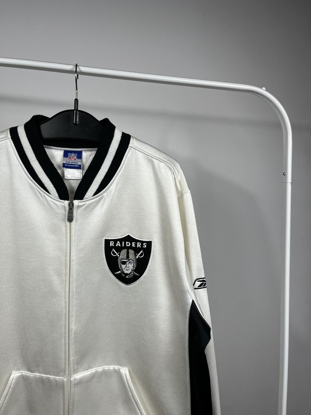 Reebok NFL Raiders Reebok Zip Up Jacket White Black L Size Size US L / EU 52-54 / 3 - 3 Thumbnail