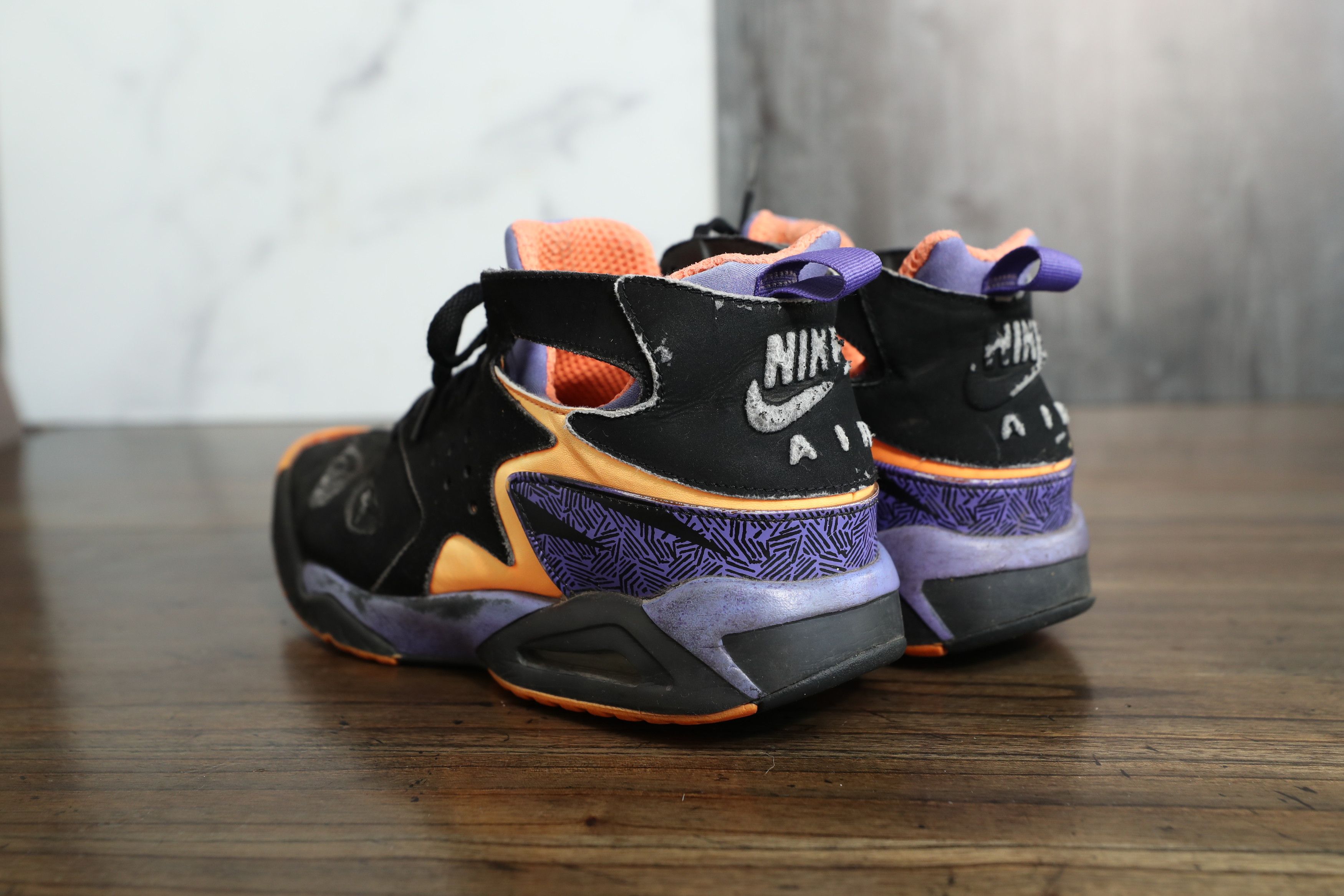 Nike Nike Air Tech Challenge Huarache Suns (10.5) Size US 10.5 / EU 43-44 - 2 Thumbnail