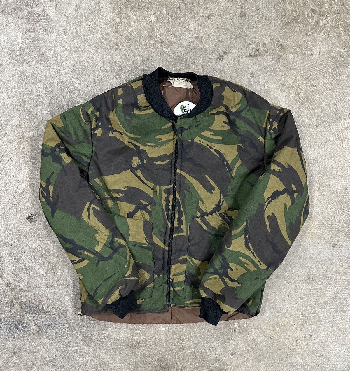 Vintage Vintage 80s Army Military Camouflage Bomber Jacket USA Size US S / EU 44-46 / 1 - 1 Thumbnail