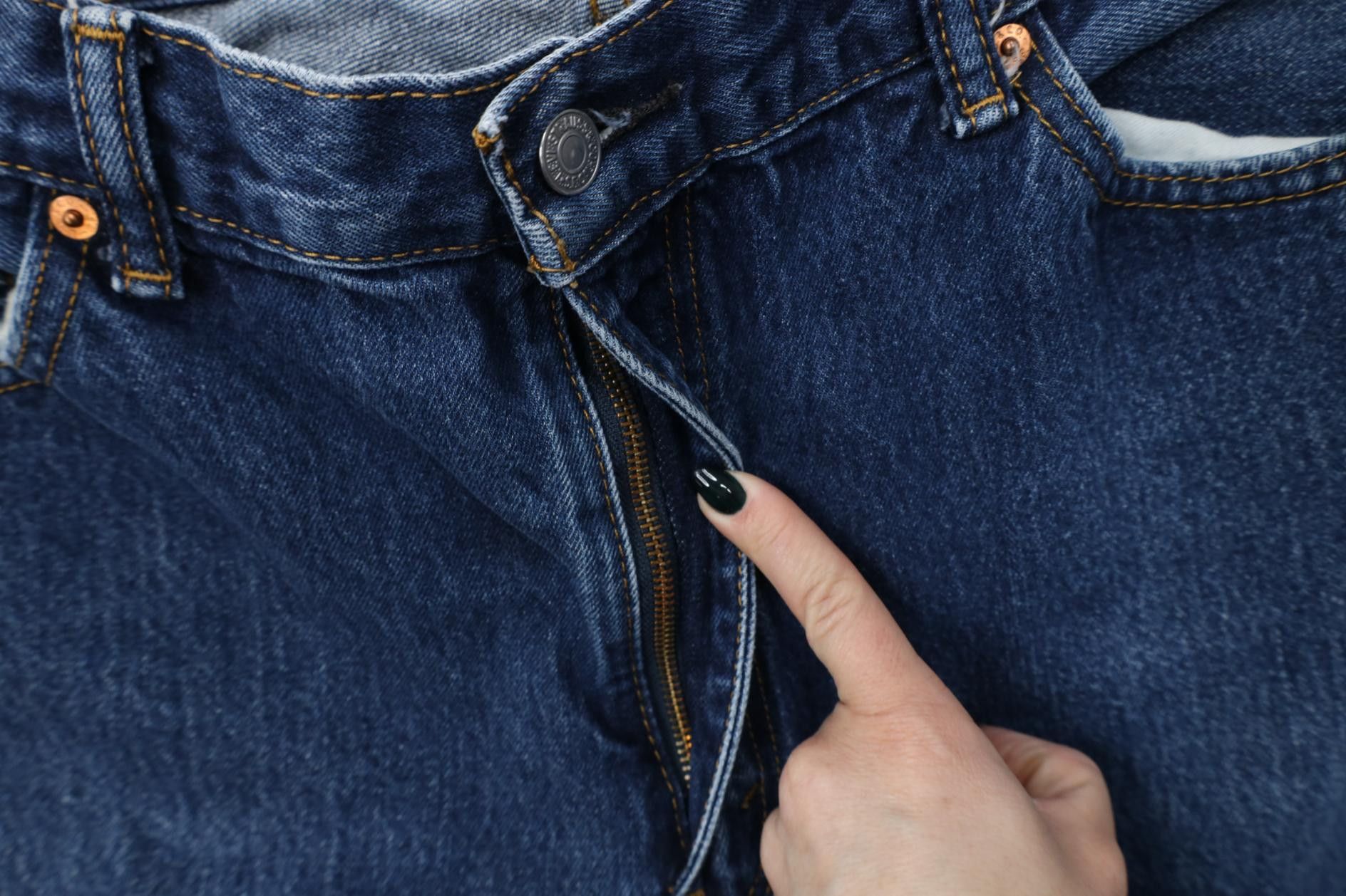 Levi's Vintage Y2K Levis 505 Fit Straight Leg Denim Jeans Blue Size US 40 / EU 56 - 6 Thumbnail