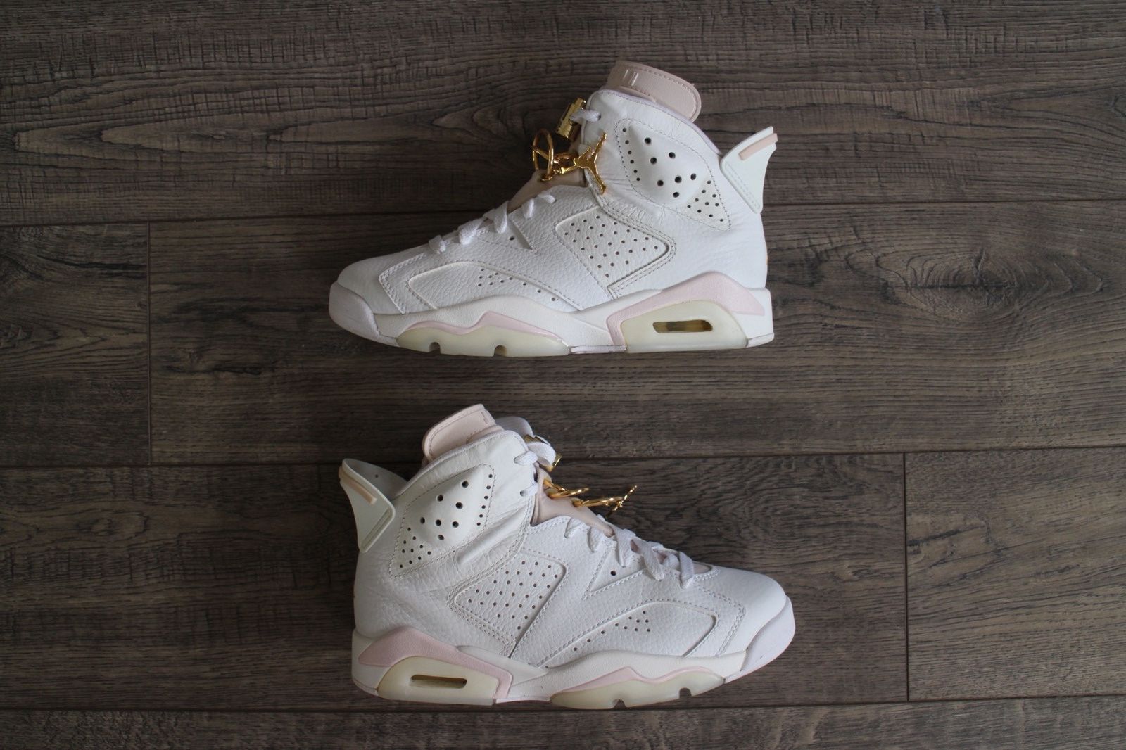Jordan Brand Nike Air Jordan 6 Retro “Gold Hoops” Size US 6.5 / IT 36.5 - 5 Thumbnail
