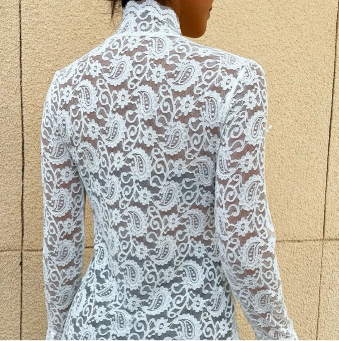 Designer × Other NWT, Lavishly Paris Women’s White Lace Mock Neck Size M / US 6-8 / IT 42-44 - 3 Thumbnail