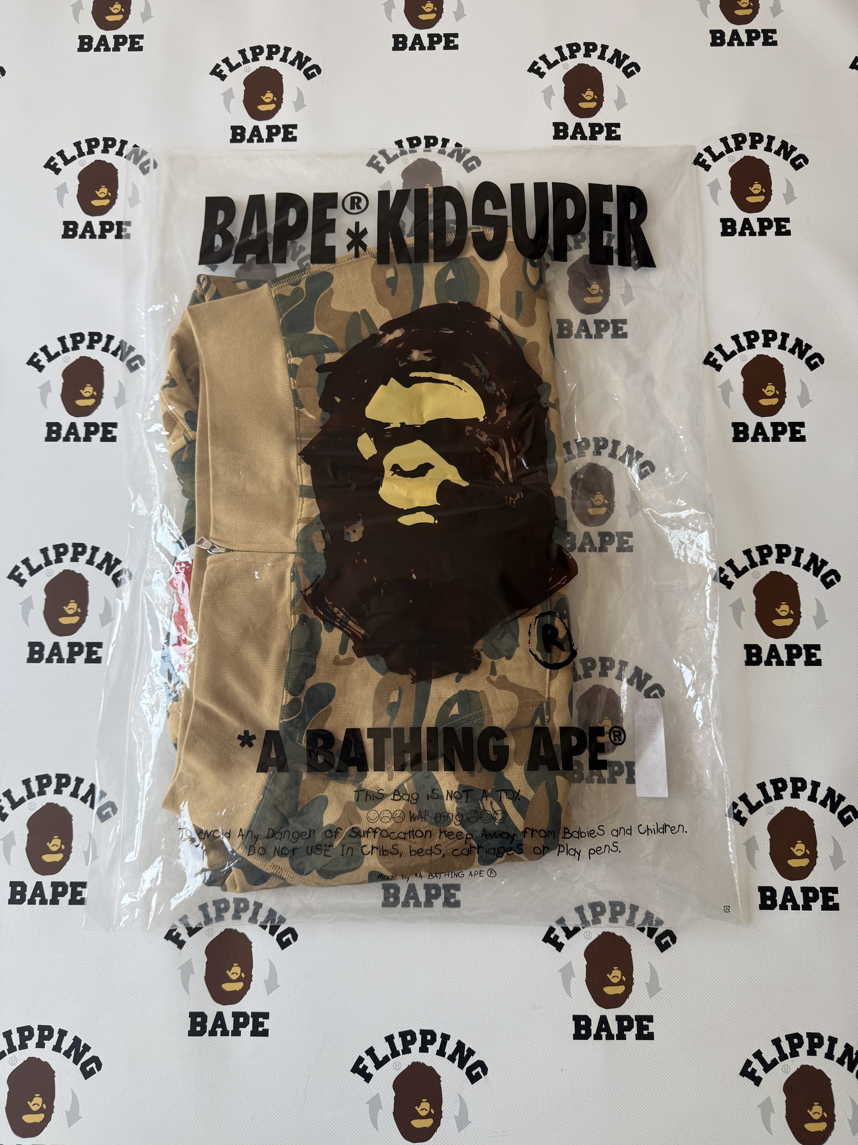 Bape × KidSuper BAPE X KIDSUPER CAMO SHARK FULL ZIP HOODIE Size US M / EU 48-50 / 2 - 18 Thumbnail