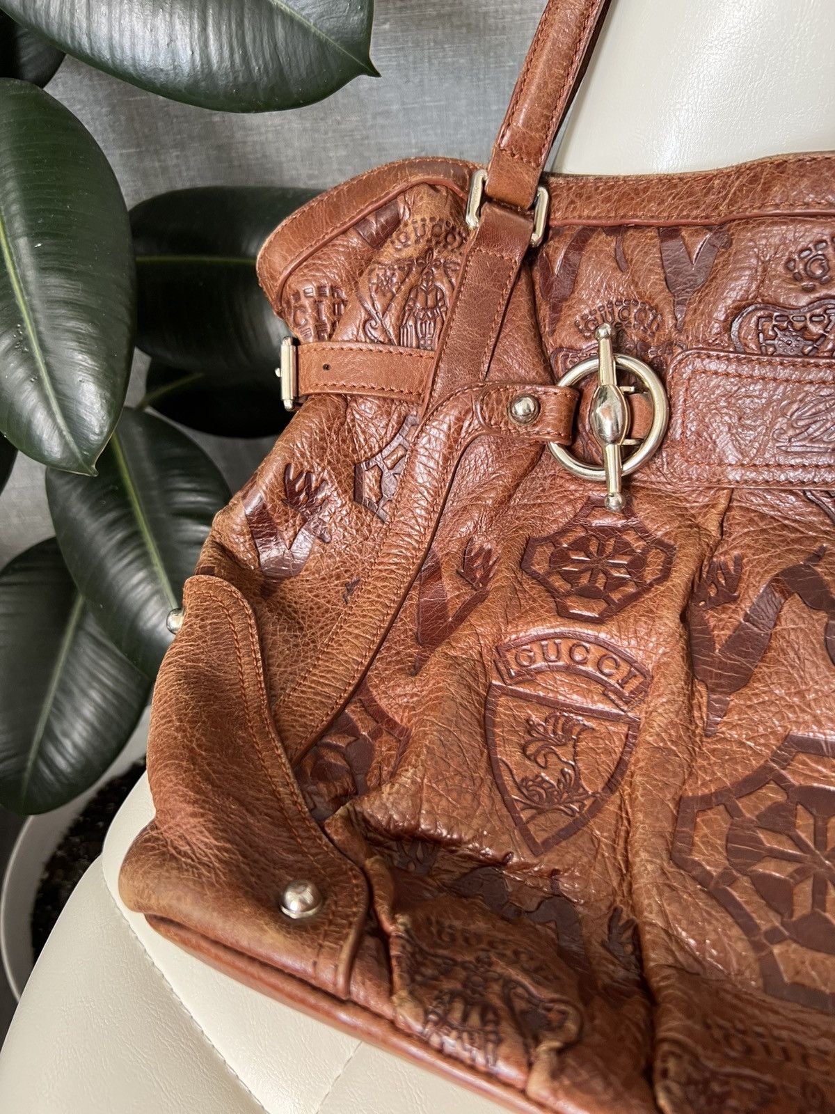 Gucci × Vintage Vintage Gucci Jockey Brown Embossed Leather Horsebit Bag Size ONE SIZE - 5 Thumbnail