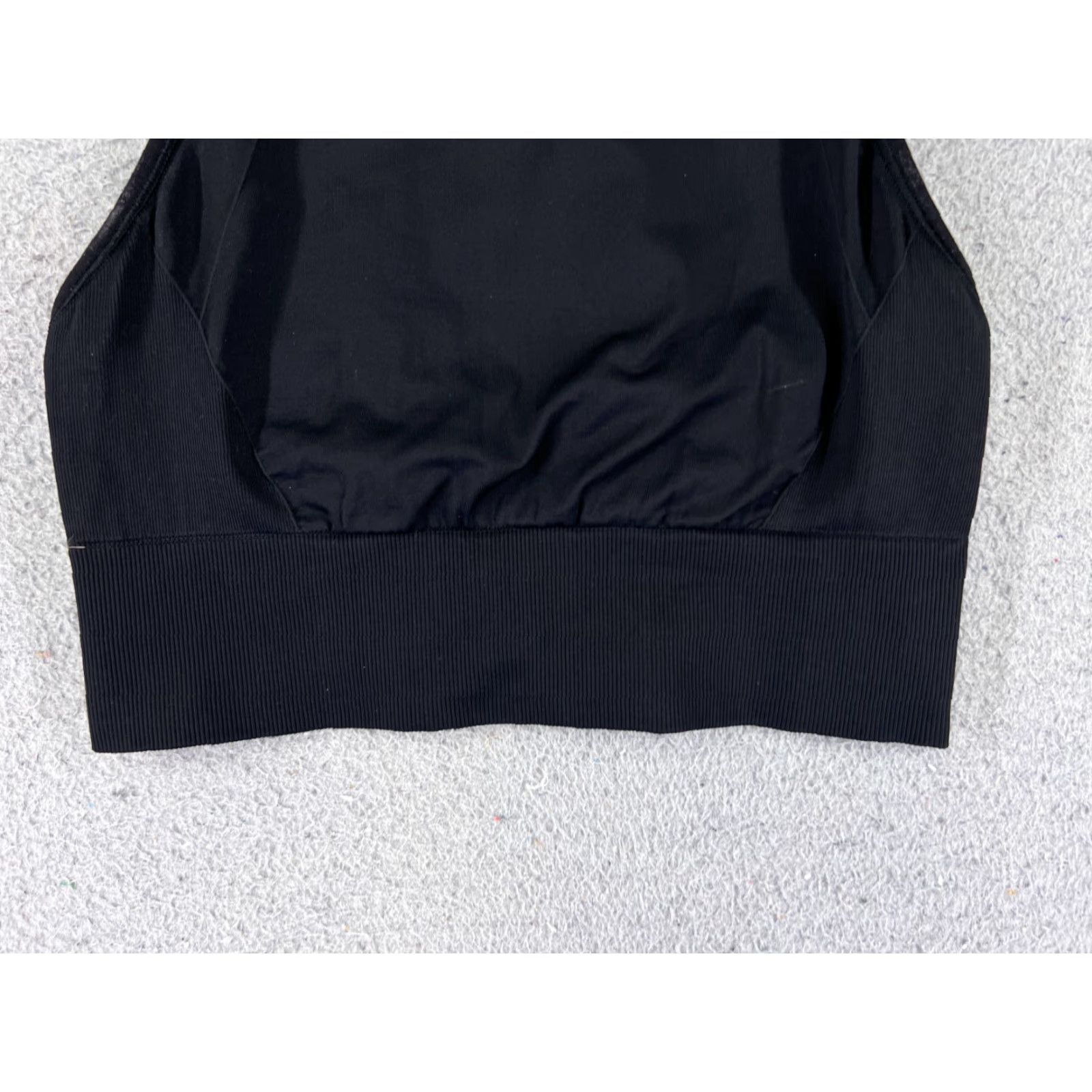 Lululemon Lululemon Shirt Women 6 Black Tank Ebb to Train Bra Medium Support C D High Neck Size M / US 6-8 / IT 42-44 - 5 Thumbnail
