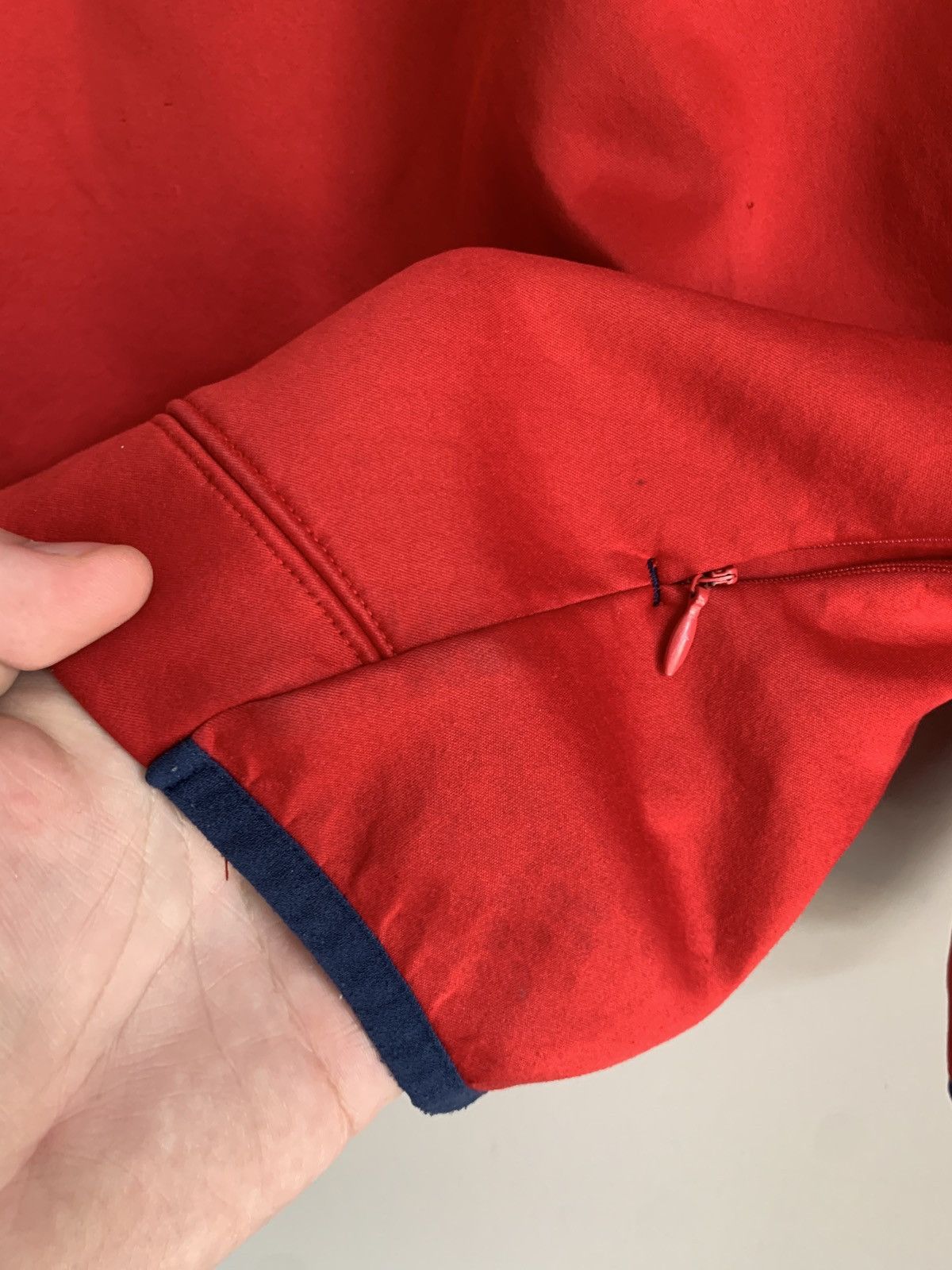 Canterbury of New Zealand British and Irish Lions Red Sweatshirt Rugby Canterbury Sz M Size US M / EU 48-50 / 2 - 11 Thumbnail