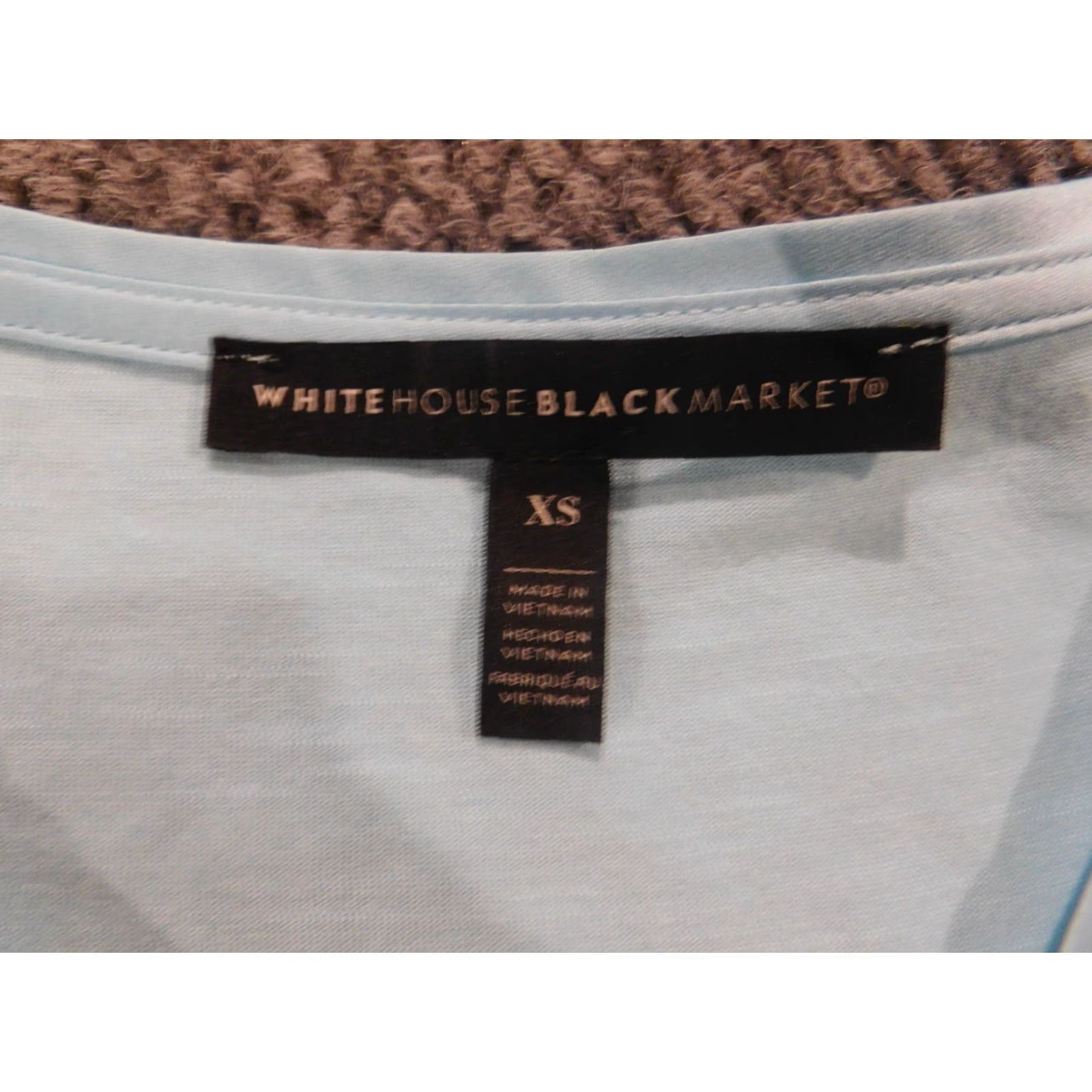 White House Black Market White House Black Market Blouse Womens XS blue V-Neck Pullover Short Sleeve Stretch Rayon Casual Regular Buttonless N/A Size XS / US 0-2 / IT 36-38 - 5 Thumbnail