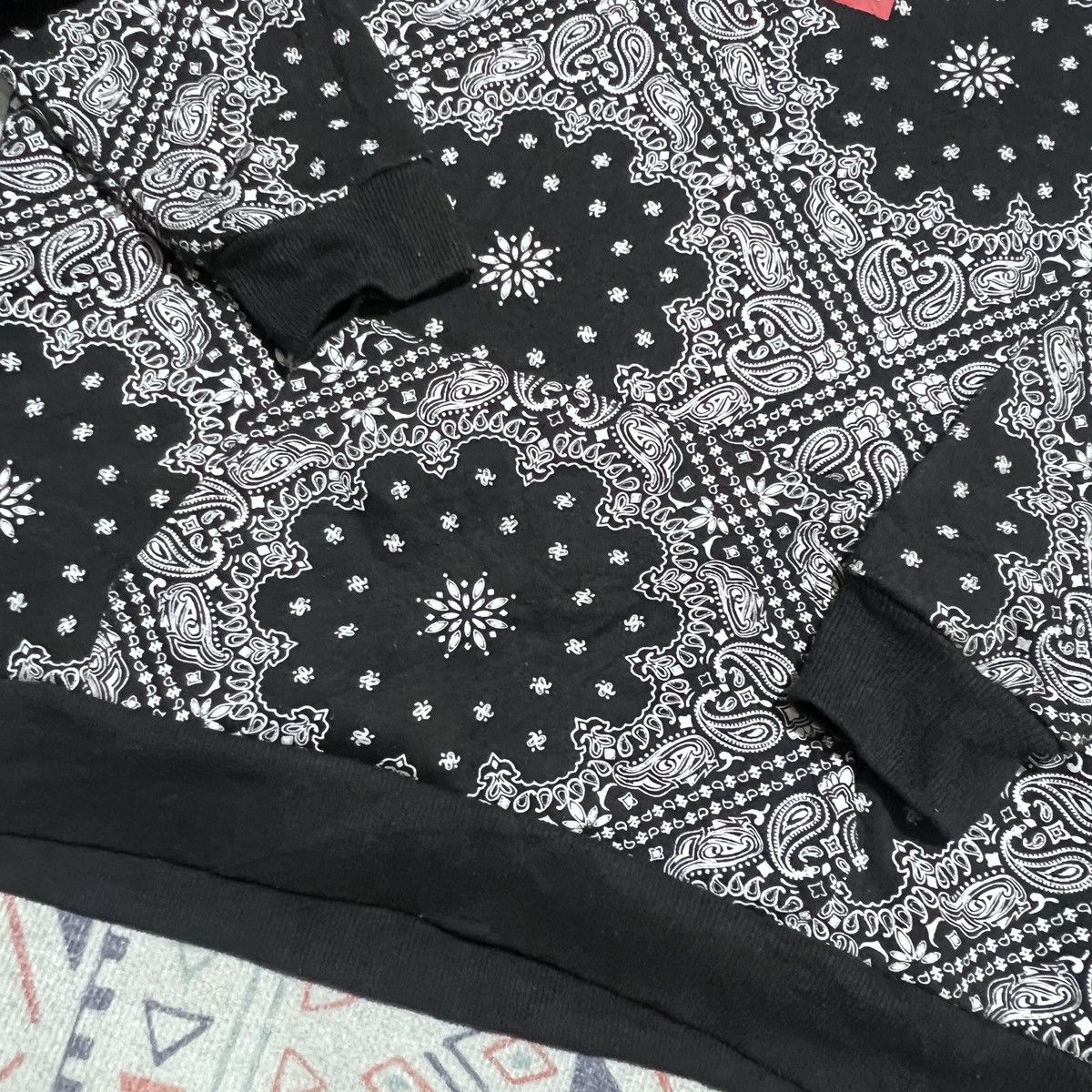 Designer Paisley Hoodie Size US M / EU 48-50 / 2 - 6 Thumbnail