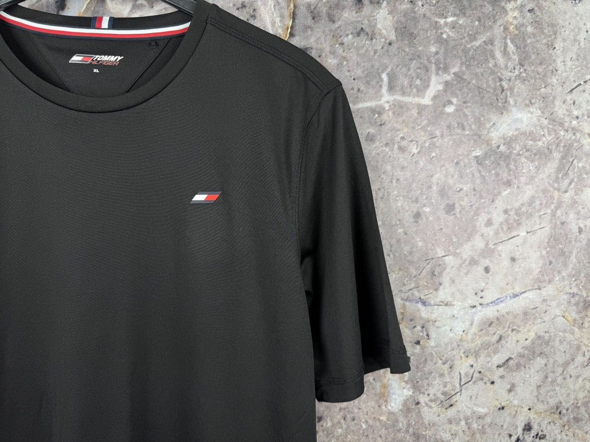 Tommy Hilfiger Men’s Tommy Hilfiger Black T-Shirt Sportswear Size XL Size US XL / EU 56 / 4 - 4 Thumbnail