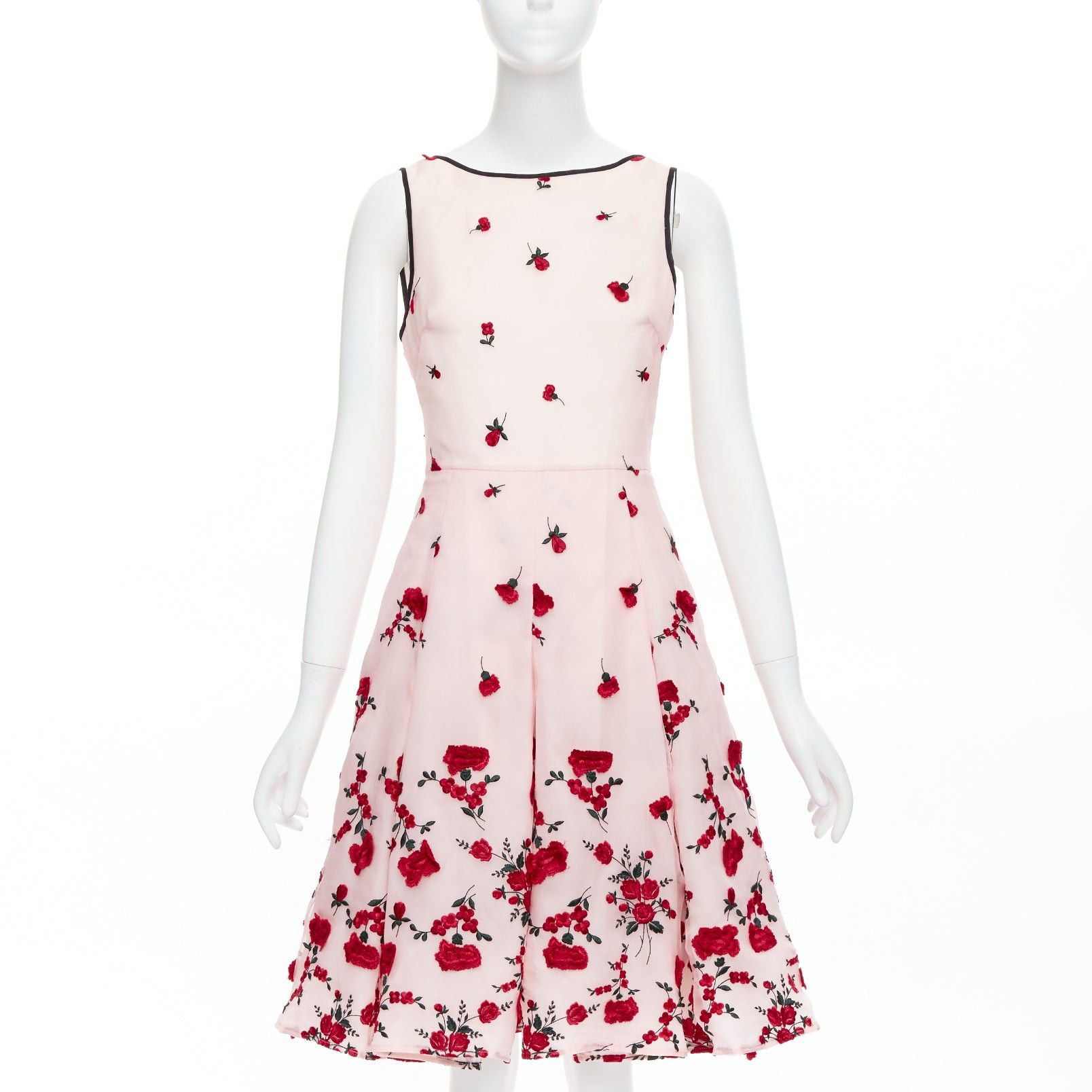 Oscar De La Renta OSCAR DE LA RENTA 2016 pink red degrade carnation rose embroidered dress US4 S Size M / US 6-8 / IT 42-44 - 1 Thumbnail