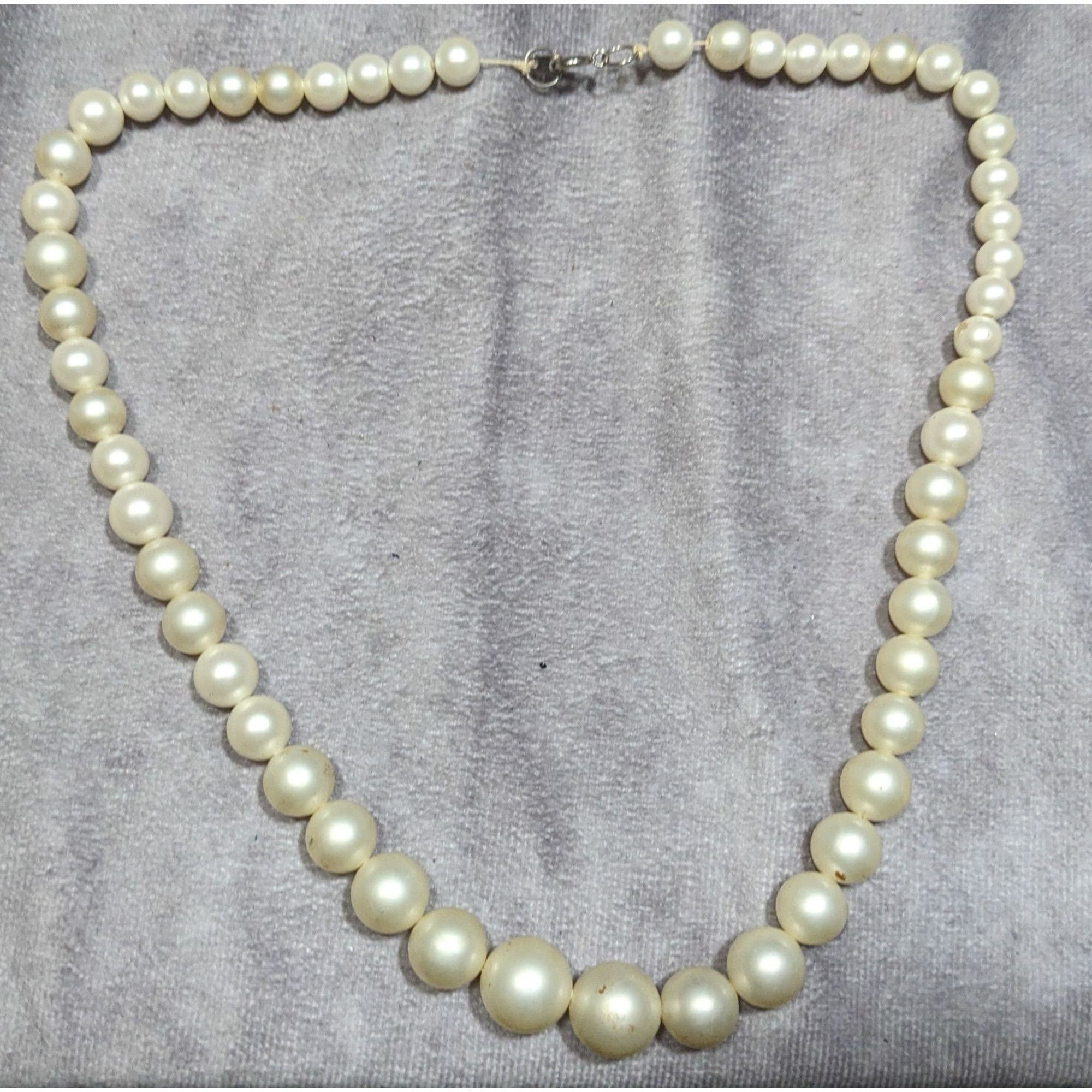 Other Vintage Faux Pearl Necklace With Graduated Beads Size ONE SIZE - 8 Thumbnail