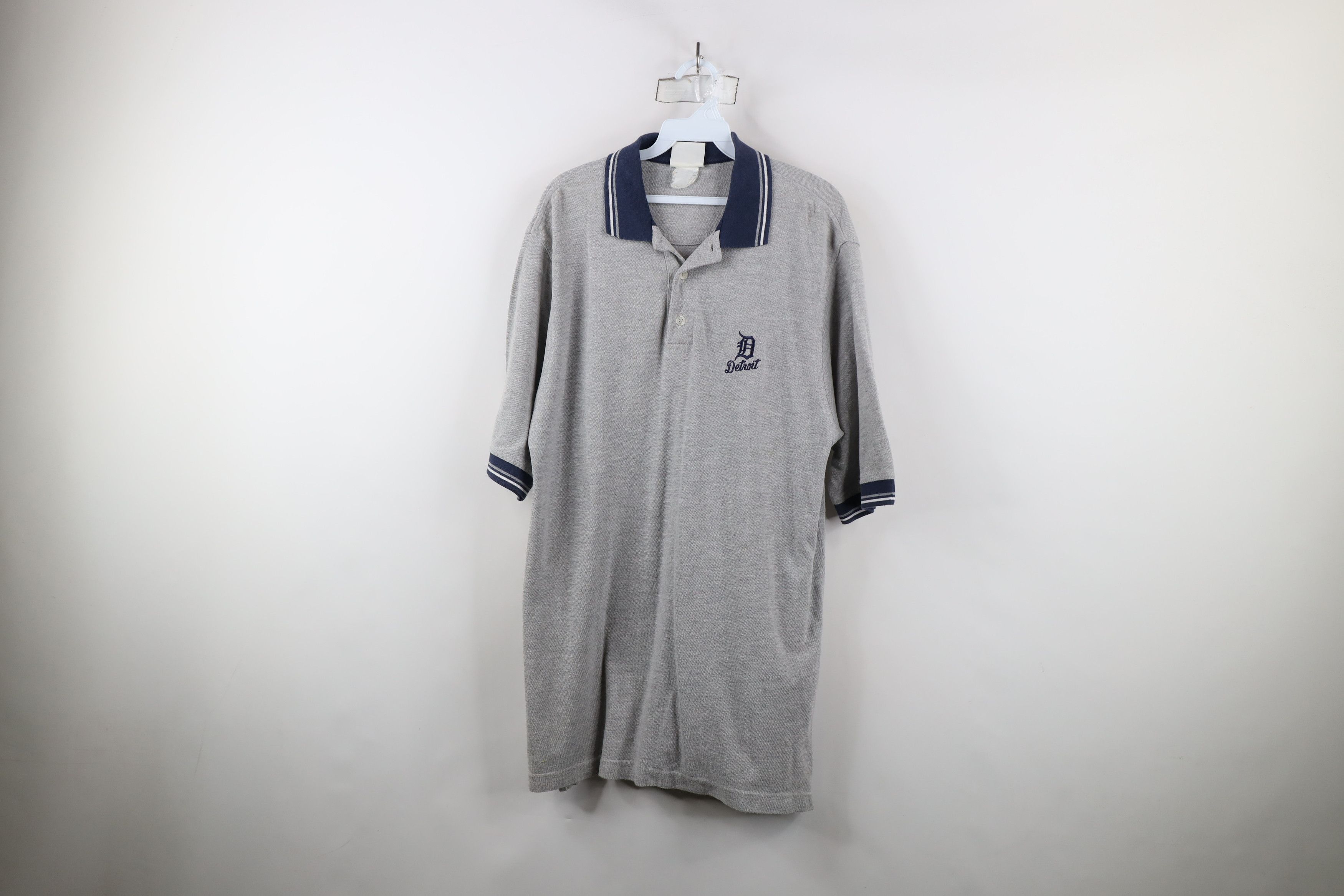 Vintage Vintage 90s Faded Old English D Detroit Tigers Baseball Polo Size US L / EU 52-54 / 3 - 1 Thumbnail