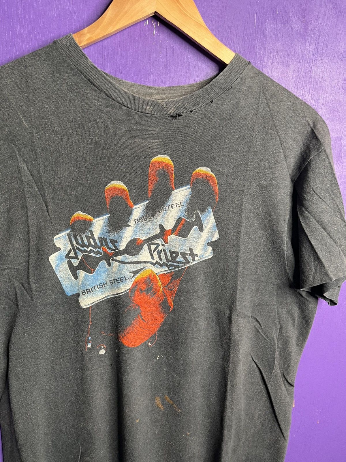Band Tees × Vintage Vintage 80s Judas Priest razorblade tour tee Size US M / EU 48-50 / 2 - 3 Thumbnail