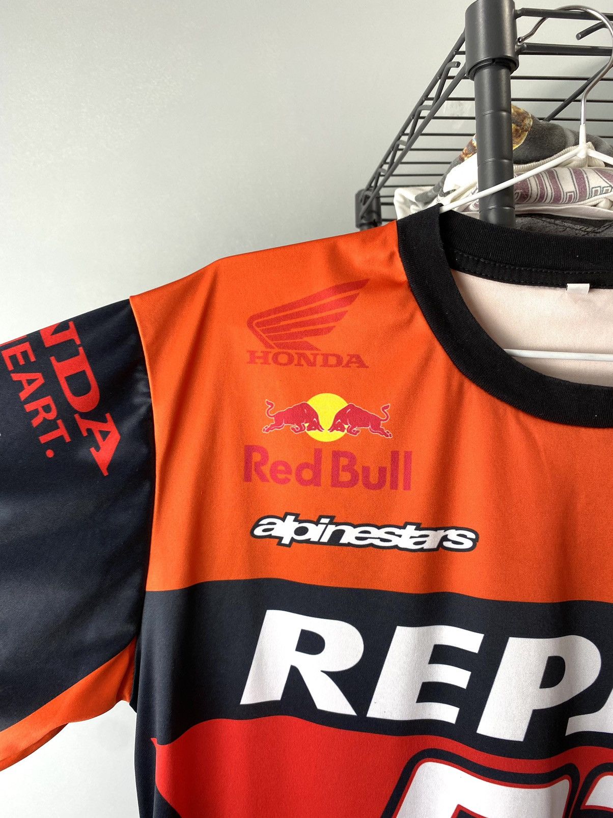 Honda Vintage Honda Repsol HRC Red Bull T Shirt Size US L / EU 52-54 / 3 - 3 Thumbnail