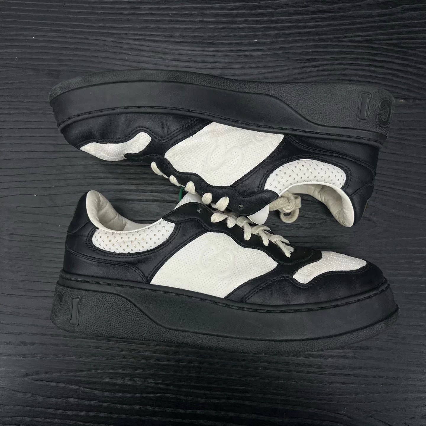 Gucci Gucci Rhyton Cookie Sneakers B&W 41.5 Like New OG Box Size US 8.5 / EU 41-42 - 3 Thumbnail