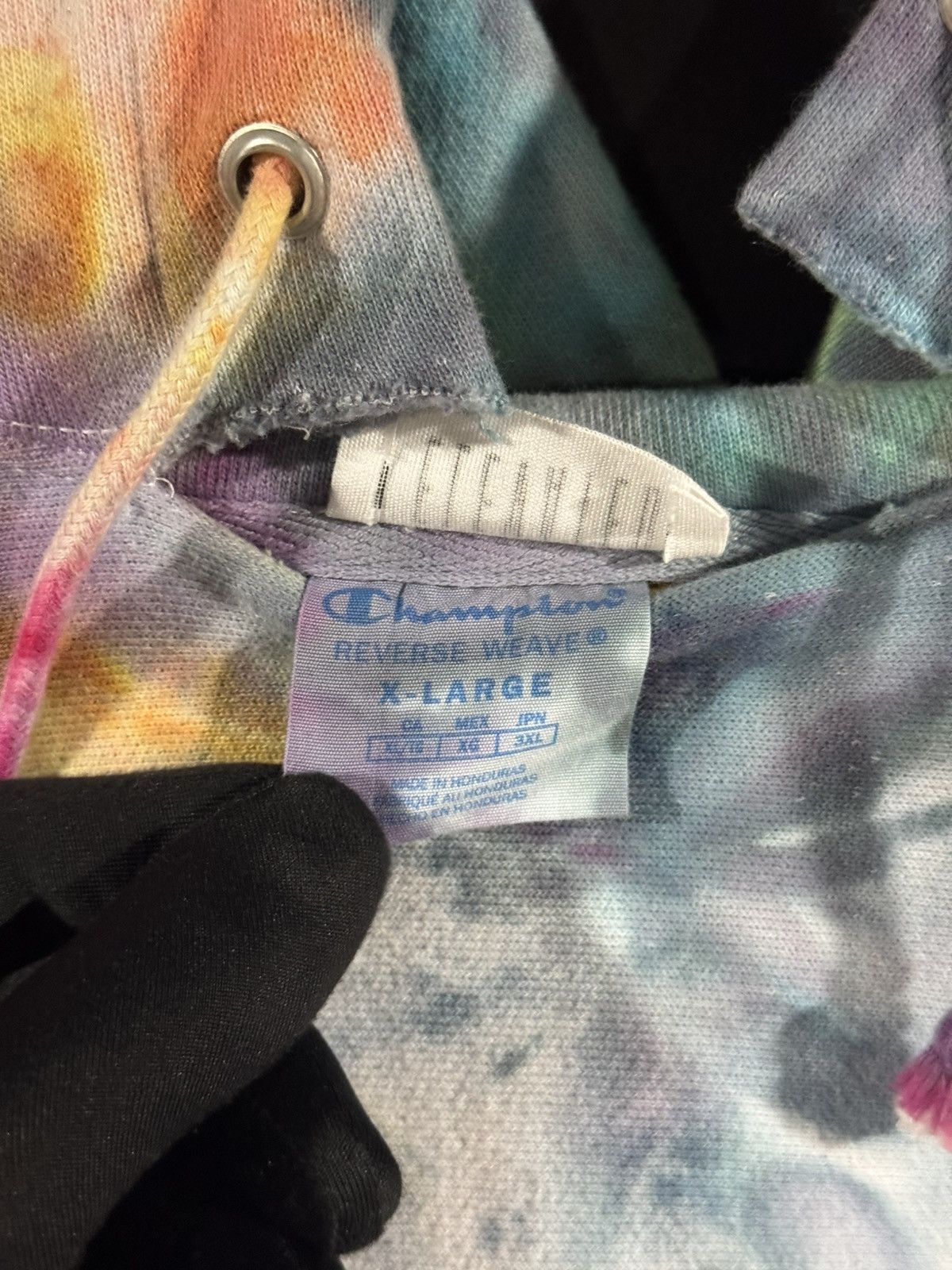 Handmade 2000s Y2K Vintage Champion Reverse Weave Dye Distress Hoodie Size US XL / EU 56 / 4 - 7 Thumbnail