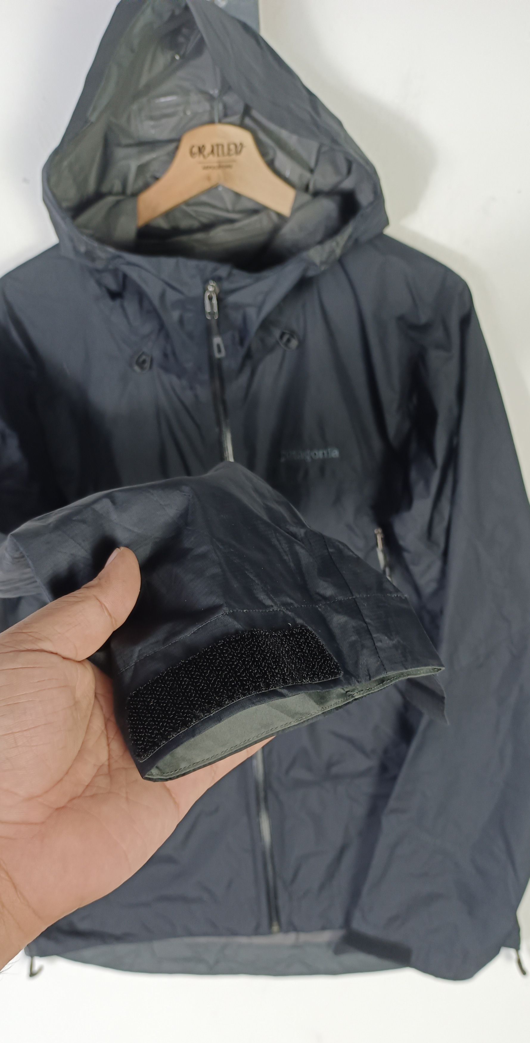 Patagonia Patagonia Goretex Windbraker Full Zipper Size US L / EU 52-54 / 3 - 13 Thumbnail