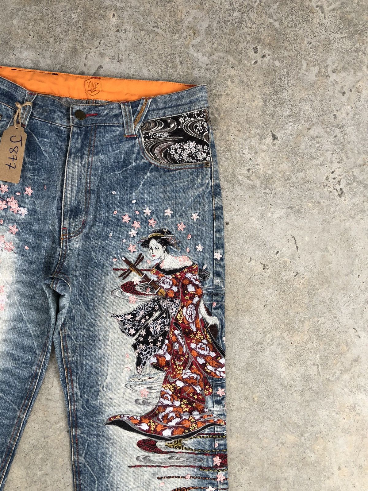 Japanese Brand Japanese Geisha Embroidered Jeans Distressed Jeans Size US 31 - 5 Thumbnail