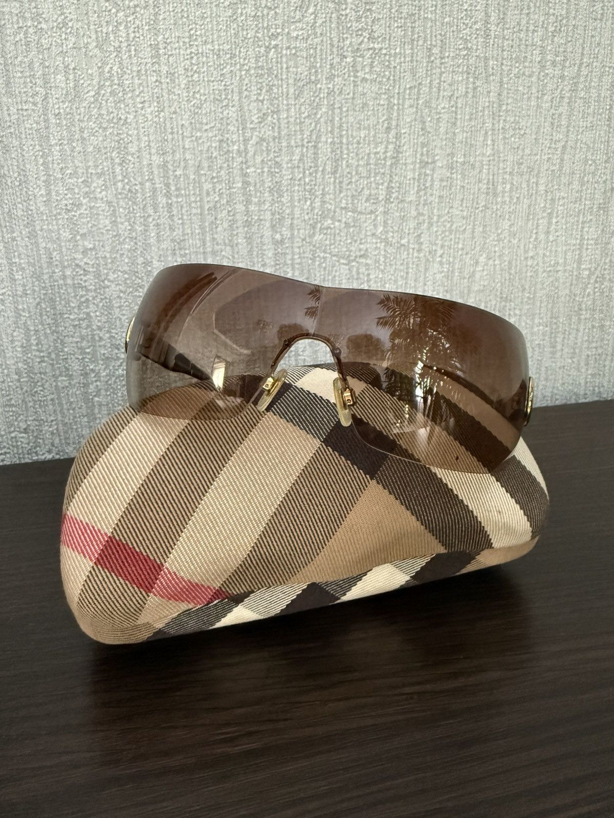 Burberry Burberry Mask vintage sunglasses Size ONE SIZE - 1 Thumbnail