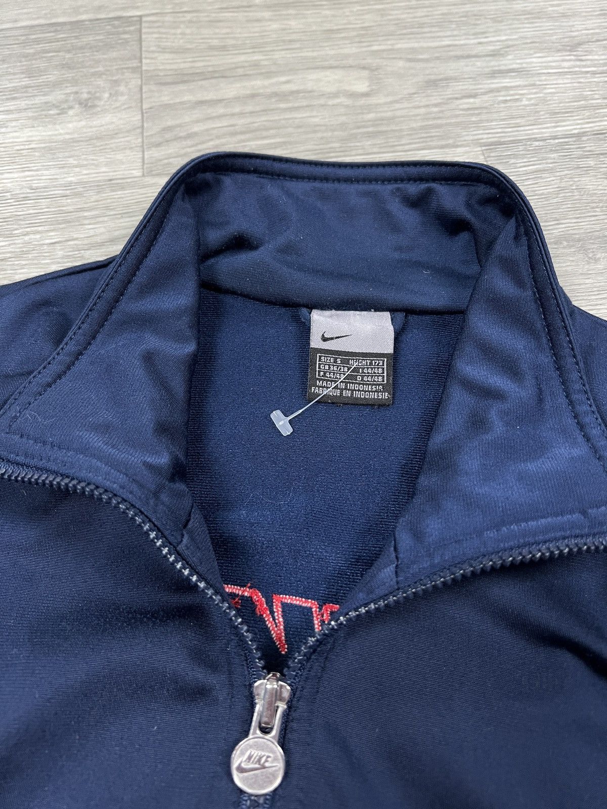 Nike Vintage Nike Track Jacket Mens Size Small Size US S / EU 44-46 / 1 - 5 Thumbnail
