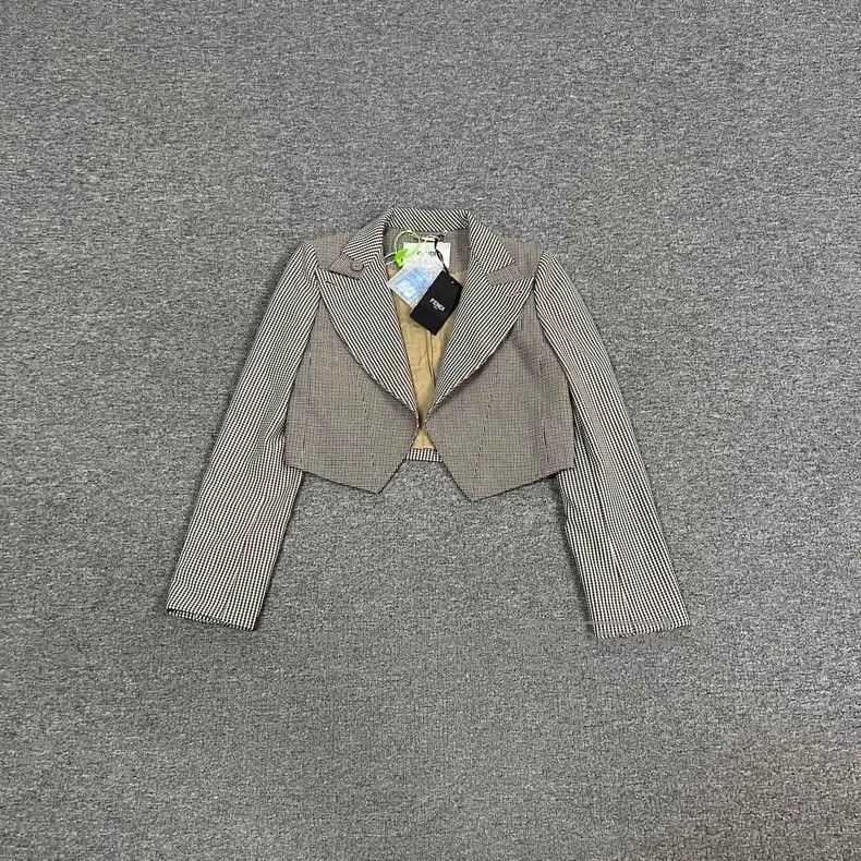 Fendi Fendi 22FW houndstooth short jacket Size XS / US 0-2 / IT 36-38 - 2 Thumbnail