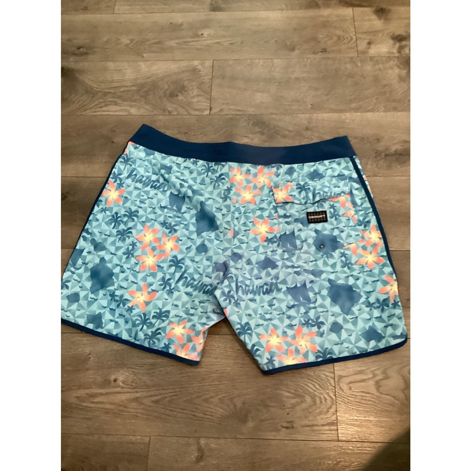 Quiksilver Quiksilver Surfsilk Hawaii Scallop 19" Boardshorts - Delph Blue - Men, Board Shorts, 42, Blue, Floral, Beach, Hawaiian, Pockets, Drawstring Size US 42 / EU 58 - 4 Thumbnail