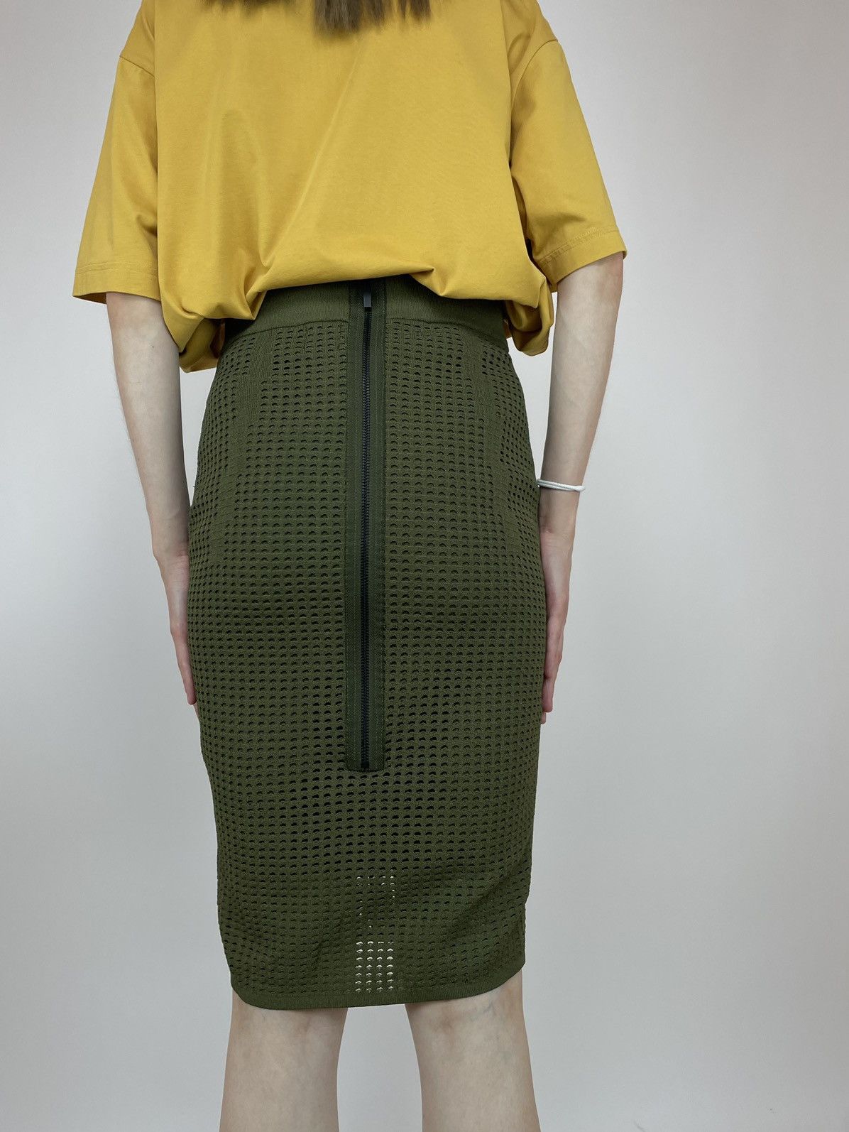 Japanese Brand JOHN + JENN PERFORATED OVERLAY PENCIL SKIRT GEEM SIZE SMALL Size 24" / US 00 / IT 34 - 3 Thumbnail