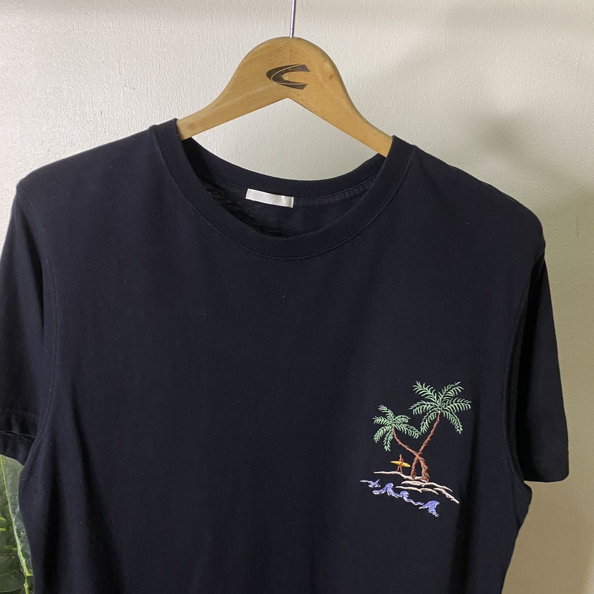 Japanese Brand × Vintage Y2K Hawaii Surf Embroidery Detailing Sukajan Style Tee Size US M / EU 48-50 / 2 - 5 Thumbnail