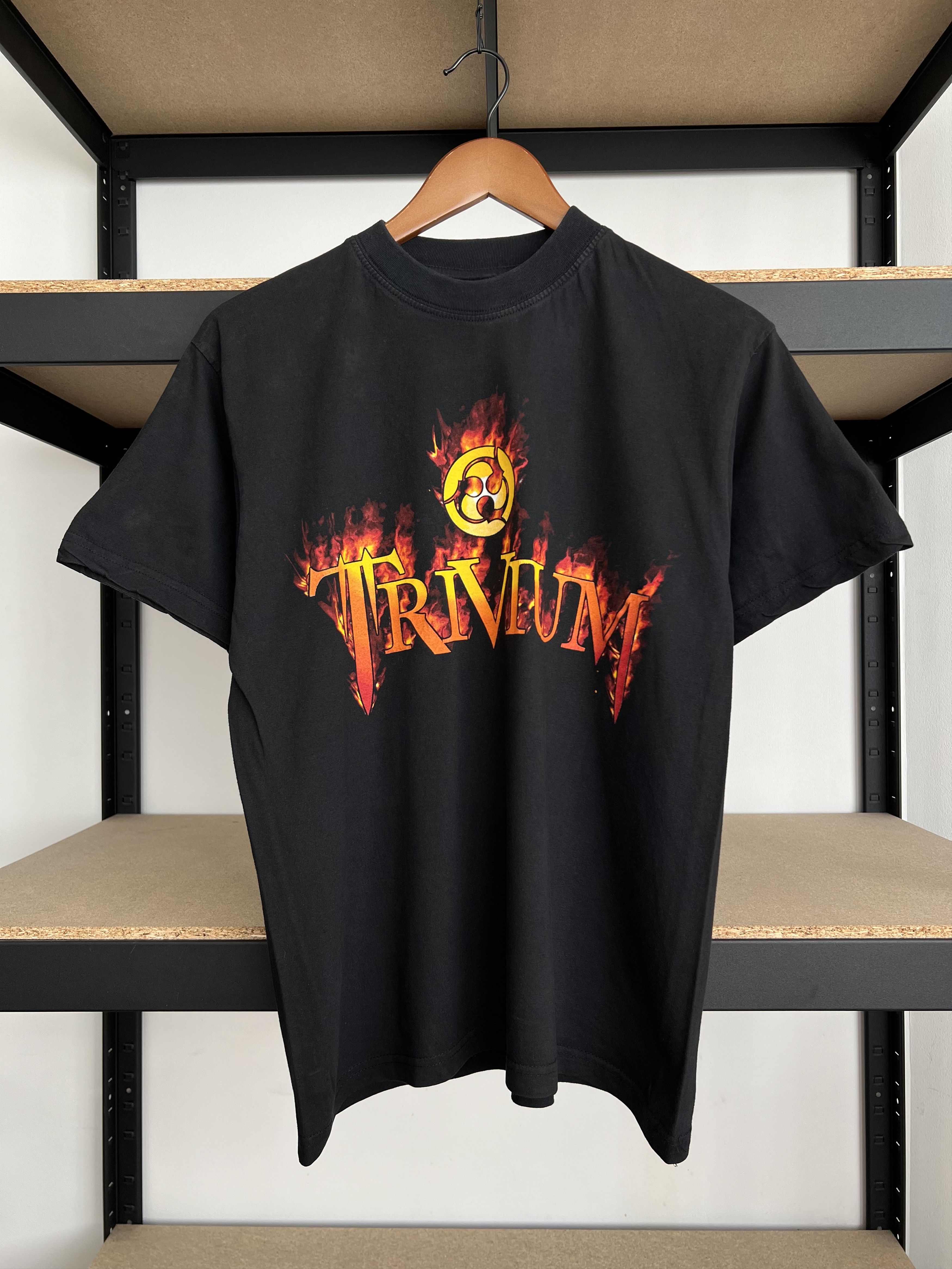 Band Tees Vintage 2000s Trivium Flame Fire Black T-shirt Size US M / EU 48-50 / 2 - 2 Thumbnail