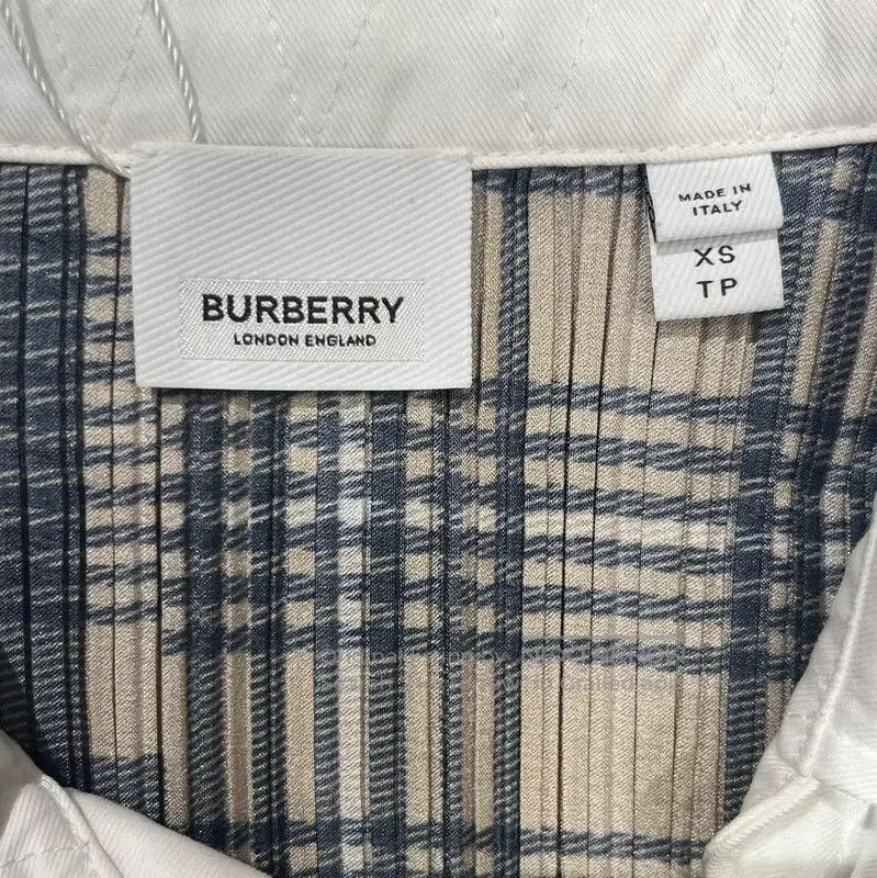 Burberry Burberry Summer Short Sleeve Polo Shirt. Size XS / US 0-2 / IT 36-38 - 3 Thumbnail