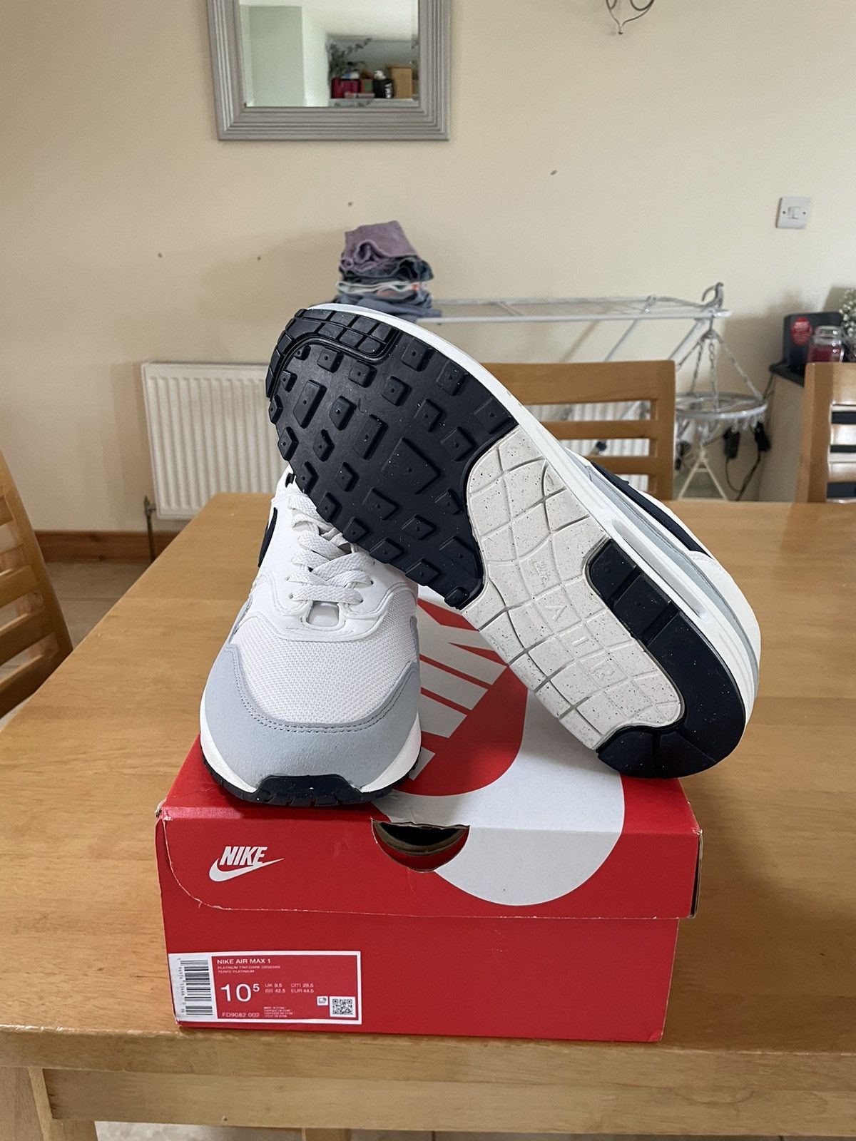 Nike Nike Air Max 1 Platinum Tint/Dark Obsidian Size US 10.5 / EU 43-44 - 6 Thumbnail