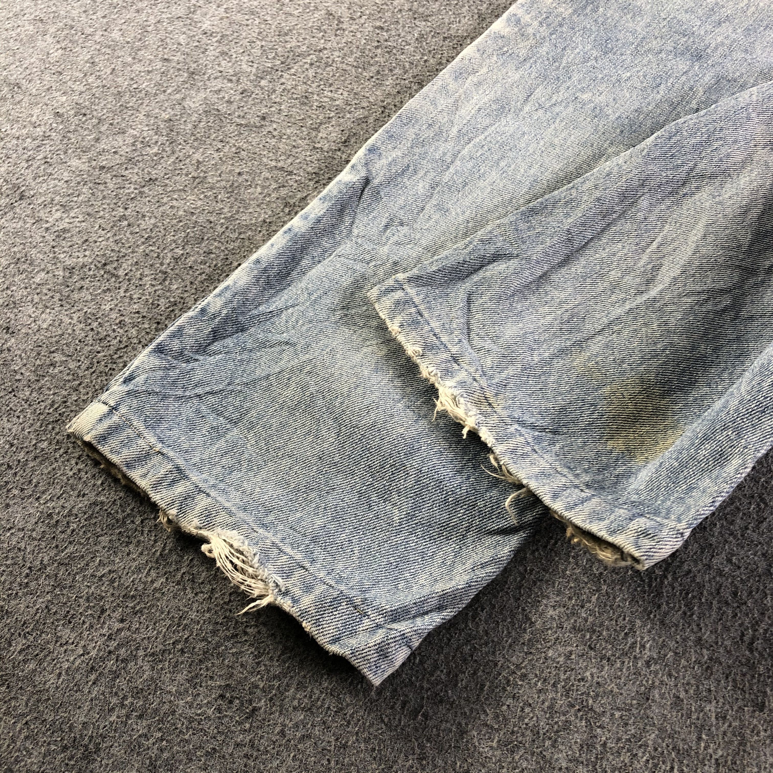 Levi's Vintage 90s Light Wash Levis Jeans-J3938 Size US 29 - 6 Thumbnail