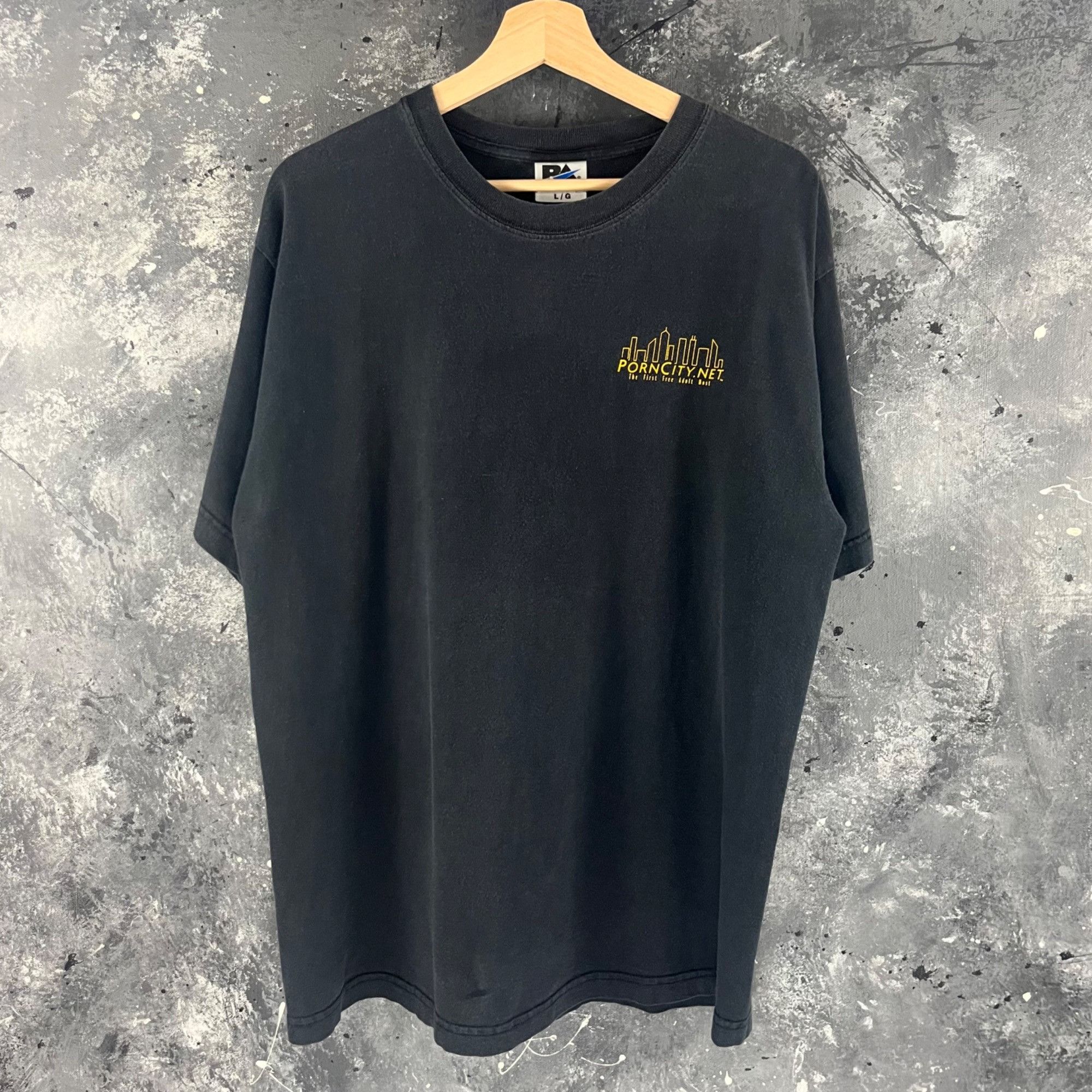 Vintage Vintage 90’s Porncity net shirt Size US L / EU 52-54 / 3 - 2 Thumbnail